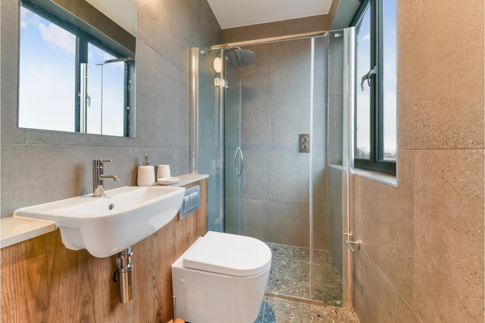 Beautiful Flat In Hipster Hackney Very Spacious!