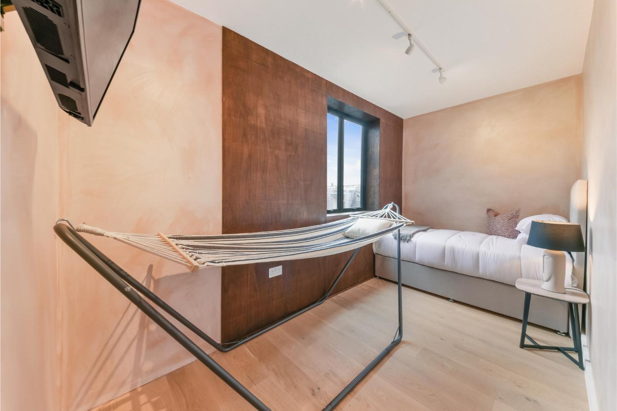 Beautiful Flat In Hipster Hackney Very Spacious! Apartment London
