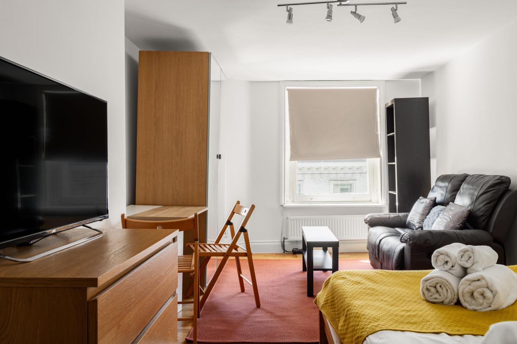 South Kensington Courtfield Gardens studio London