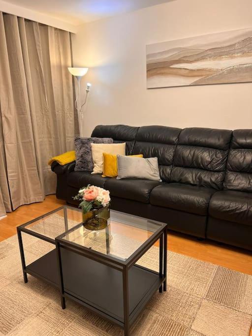 Stunning 2 Bedroom Duplex In The Heart Of * London