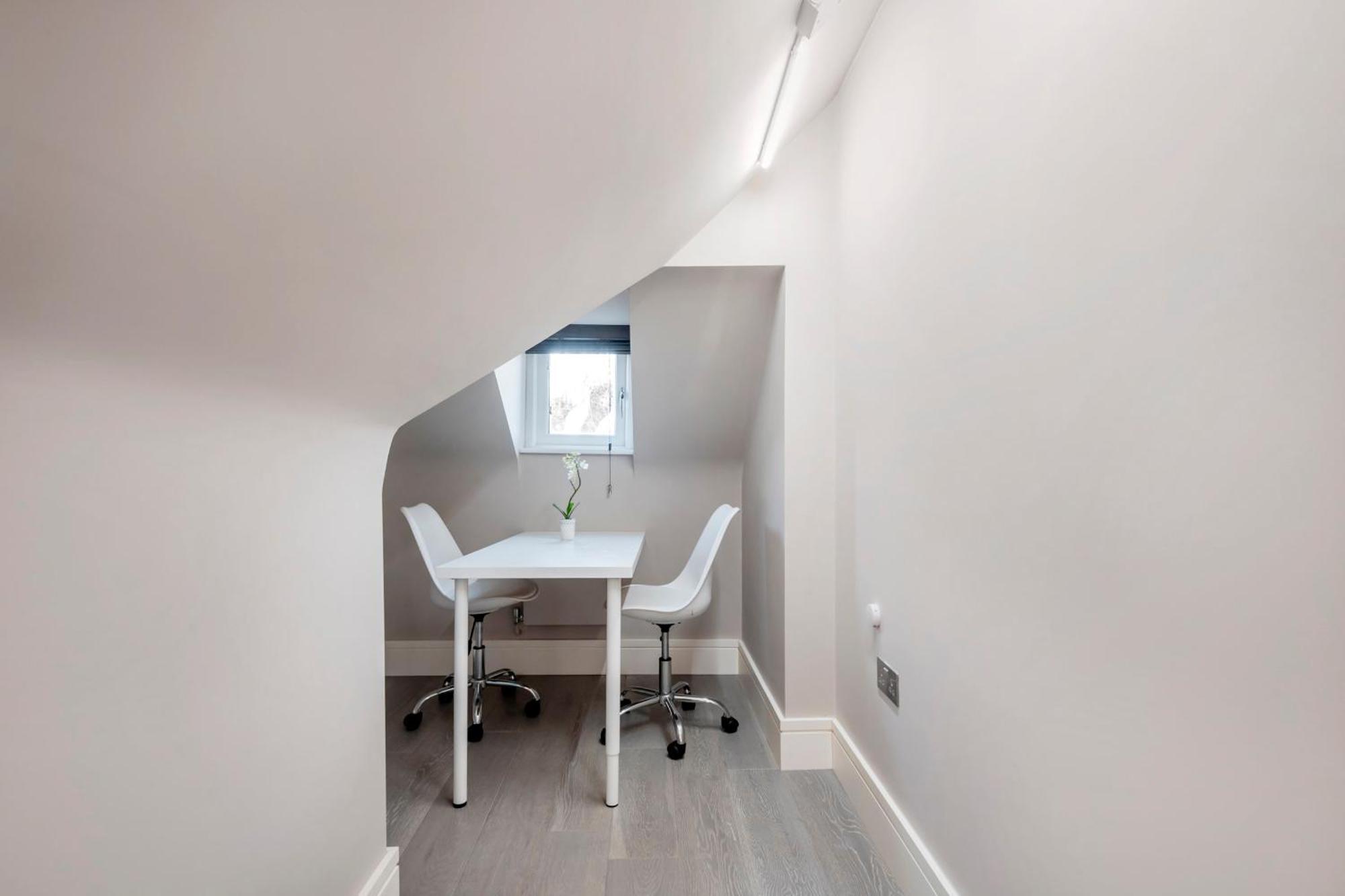 Hampstead Luxury Flat-hosted By Sweetstay Apartment *