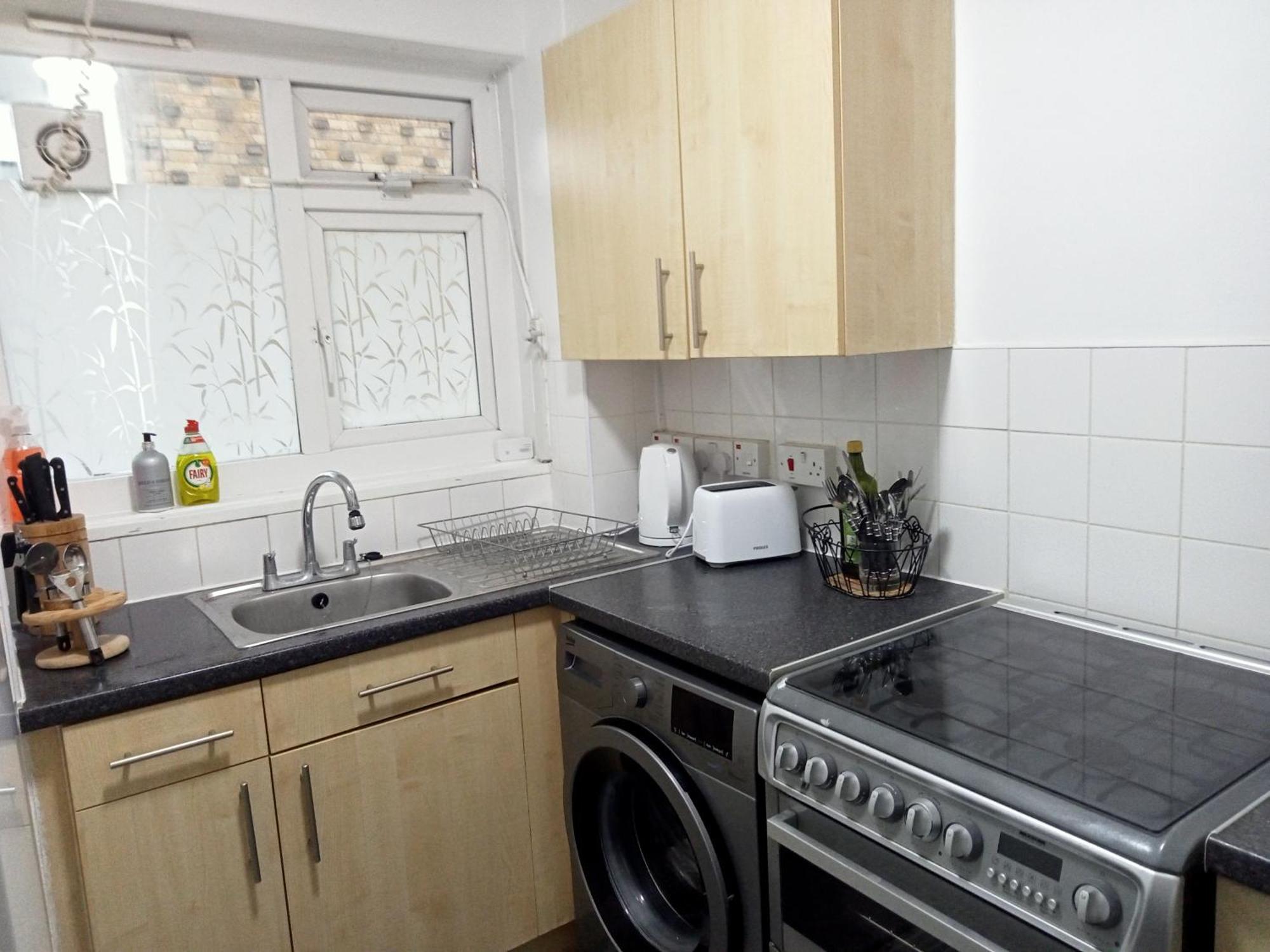 In London, Bethnal Apartment *