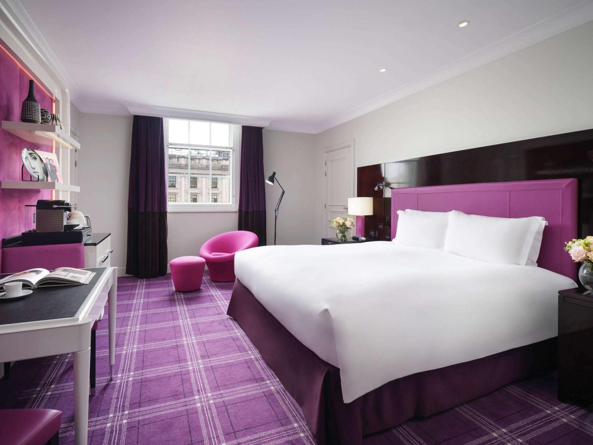 Sofitel St