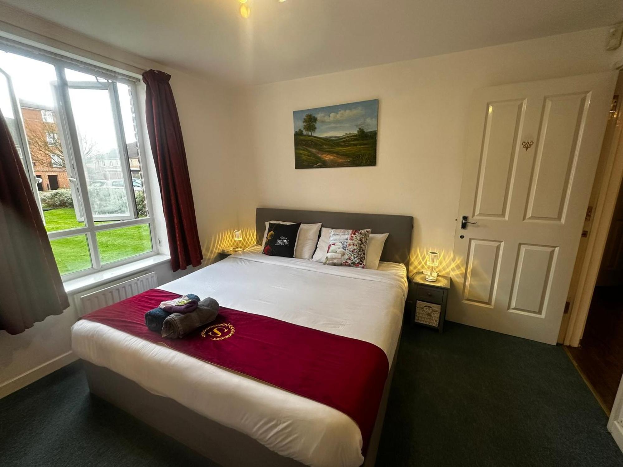 Apartment: 2-bed Oasis With Rapid Transit Access *