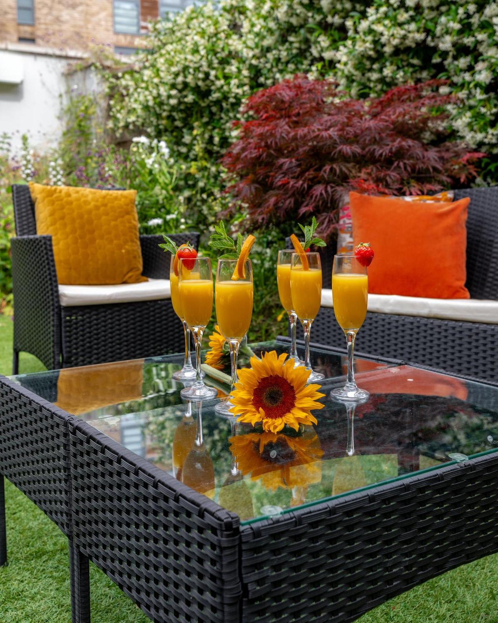 Off The Shard Xxl Design Family House With Garden * London