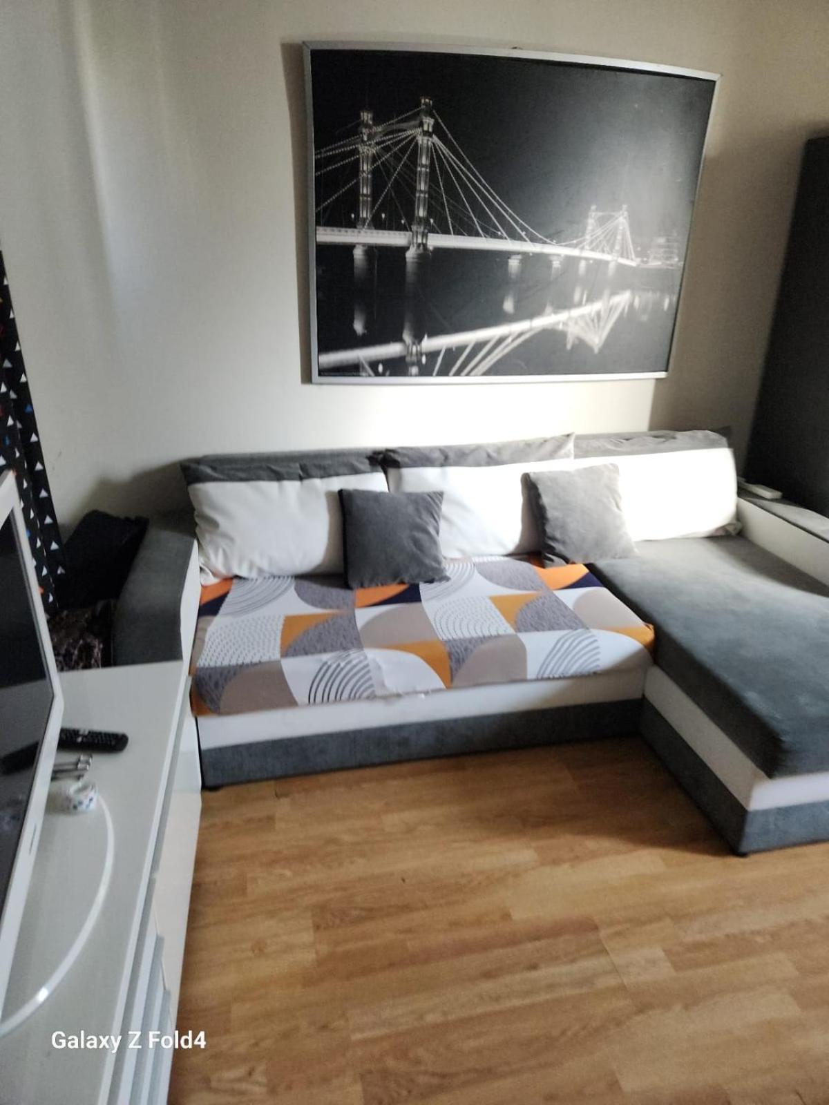 Whole In City Centre Apartamento Londres