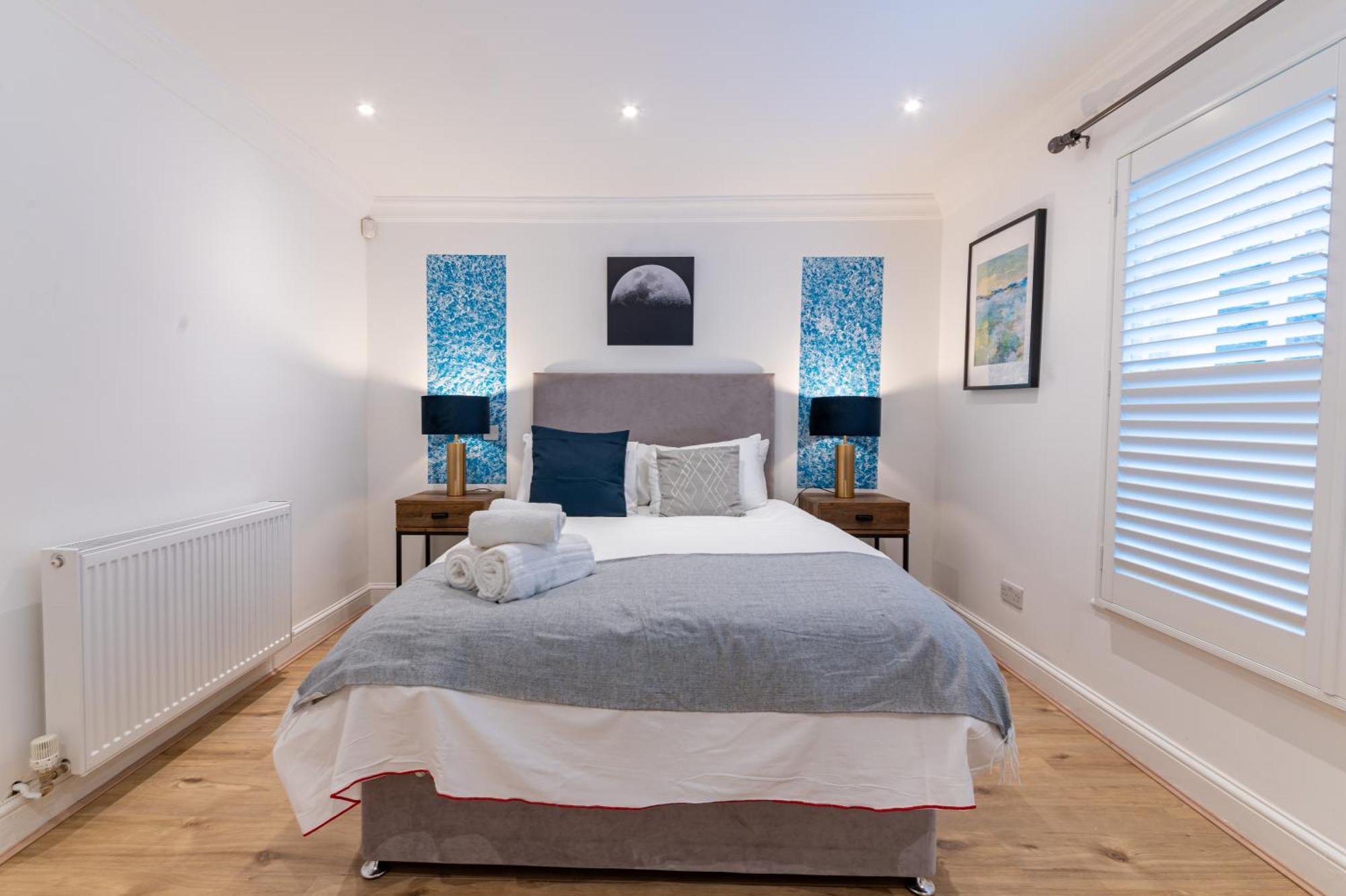 4 Bedrooms Peaceful Abbey Rd - St Johns Wood Apartment *