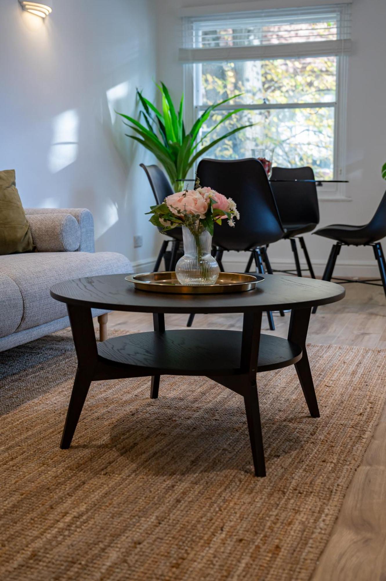 4 Bedrooms Peaceful Abbey Rd - St Johns Wood Apartment