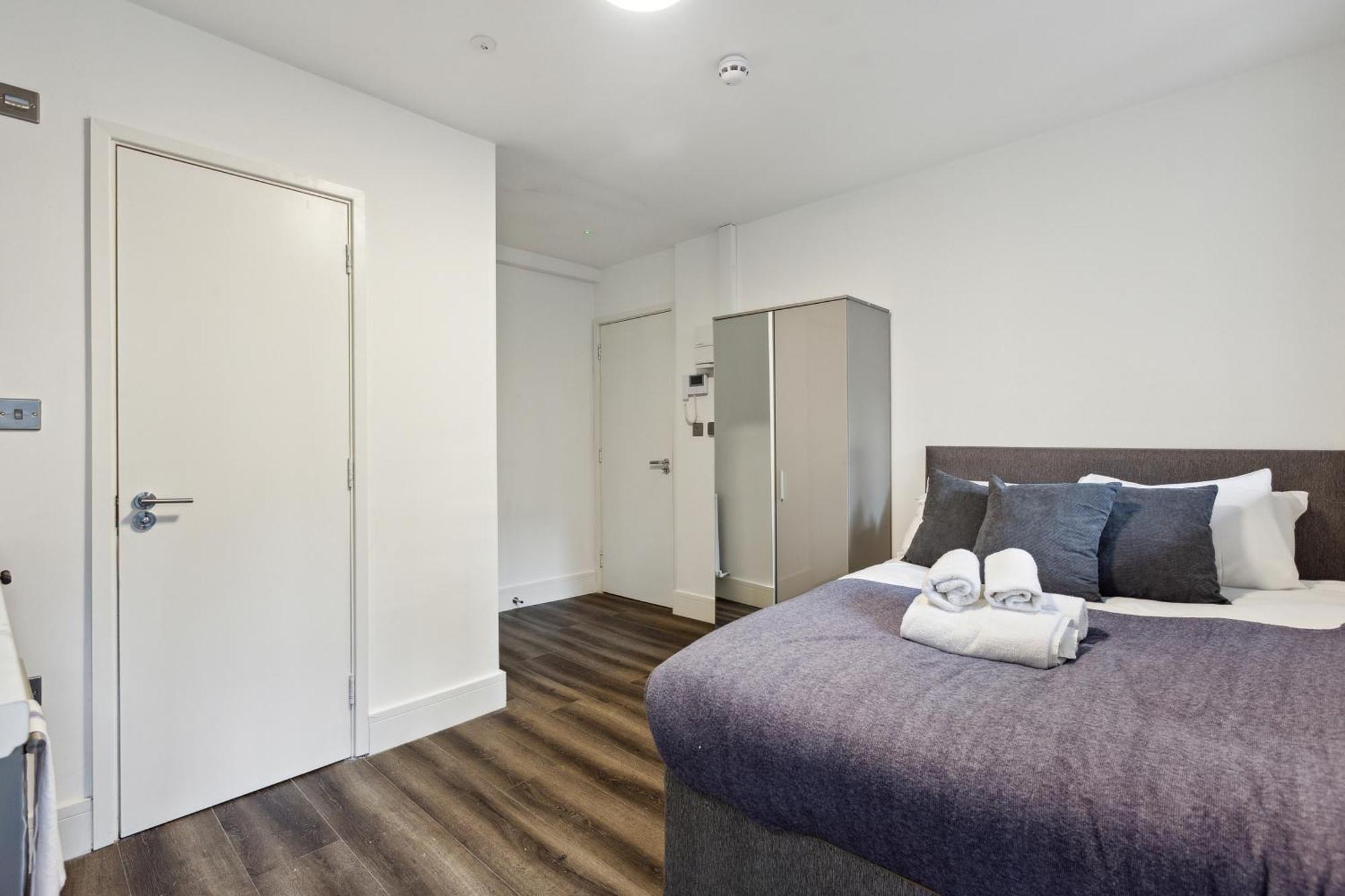 Apartment Sutherland London