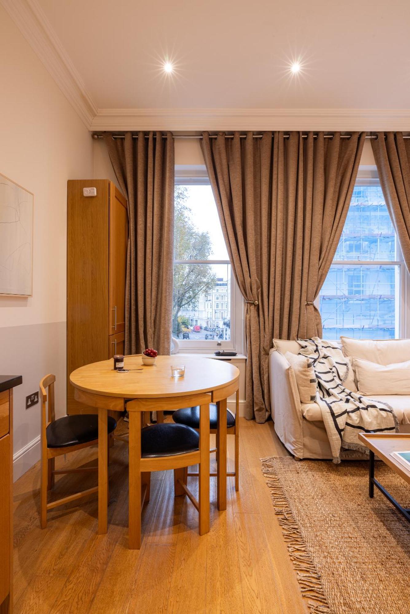 Apartment The Courtfield - Serviced *