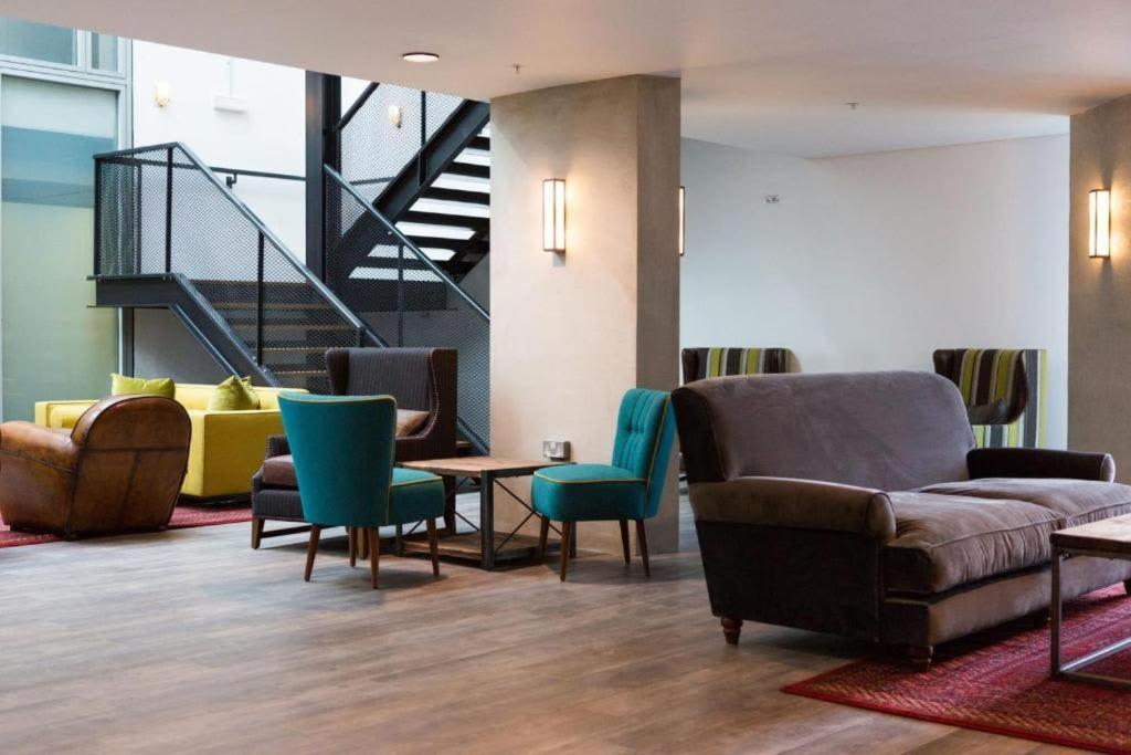 Studios, And Private Bedrooms With Shared Kitchen At Chapter Kings Cross In Apartment