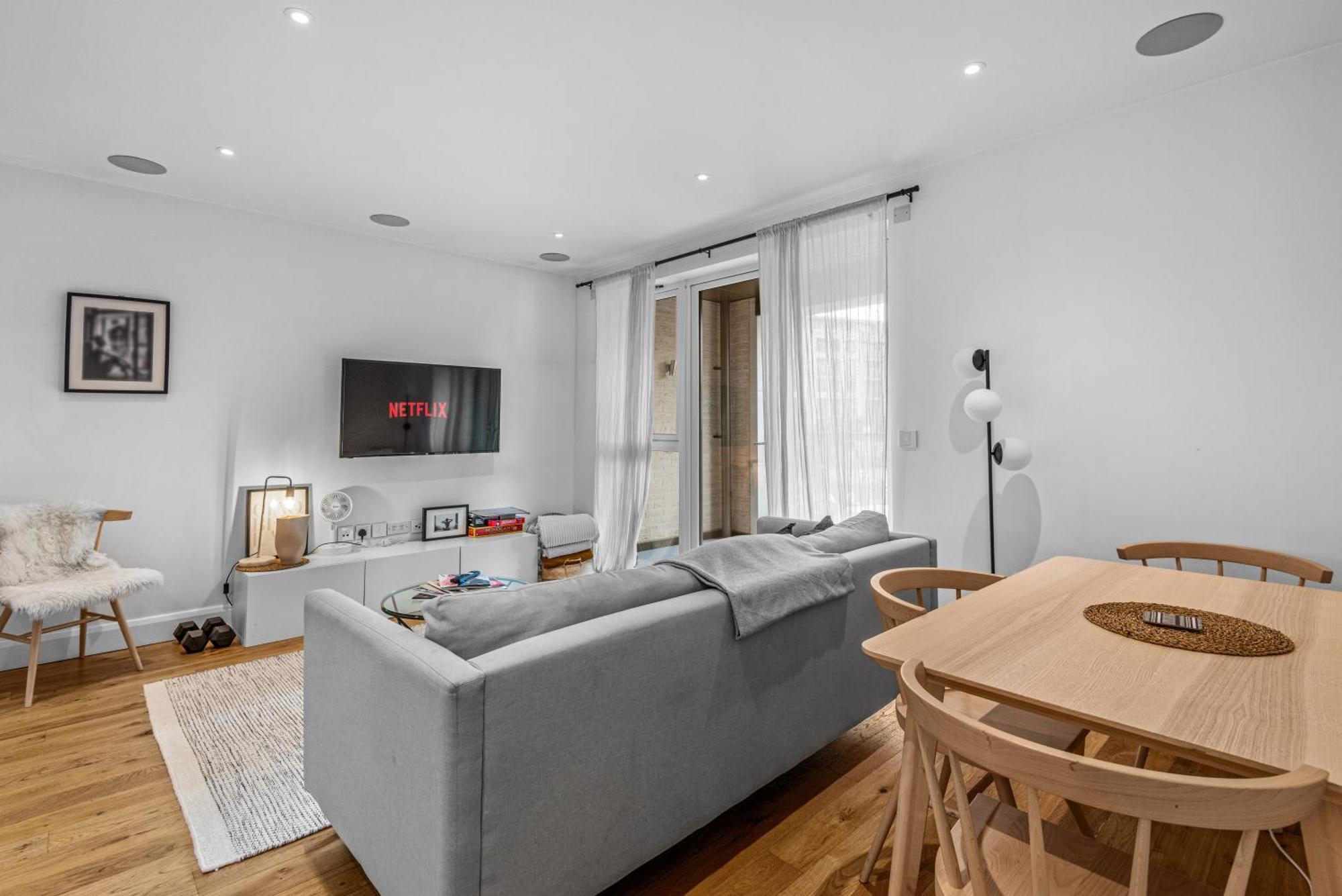 Londwell, Heart Of Notting Hill, Balcony Luxury Apartment London