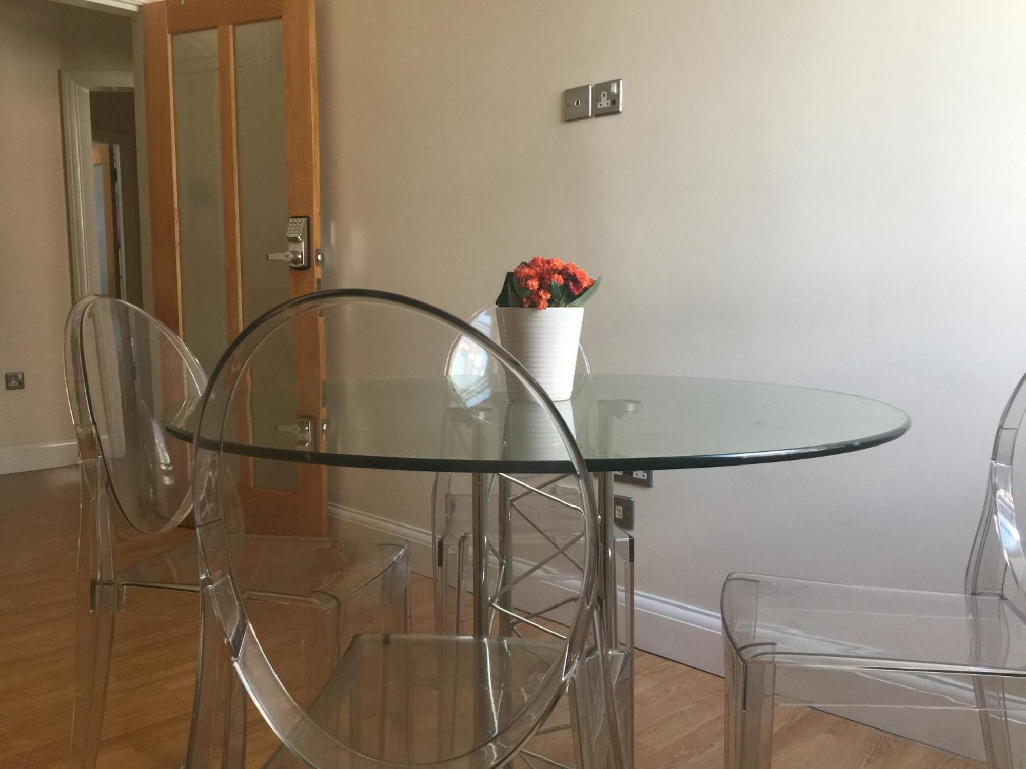 Apartamento For Family Upto 5 *