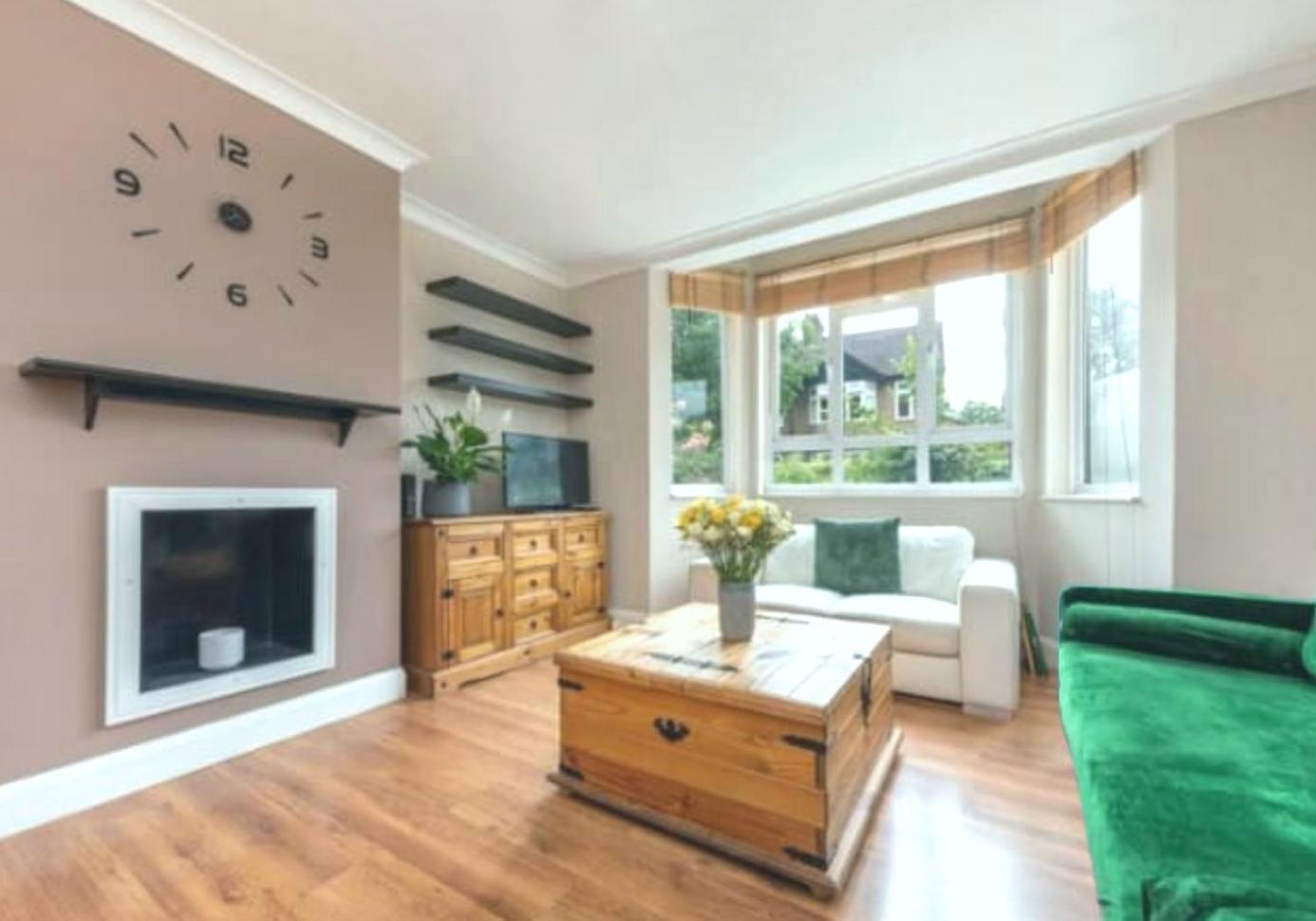 Walthamstow 1 Bed *