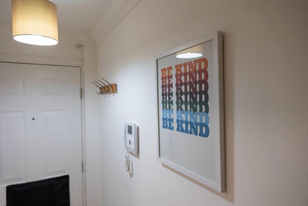 Morden Apartment, By The Sea With Free Parking Londres