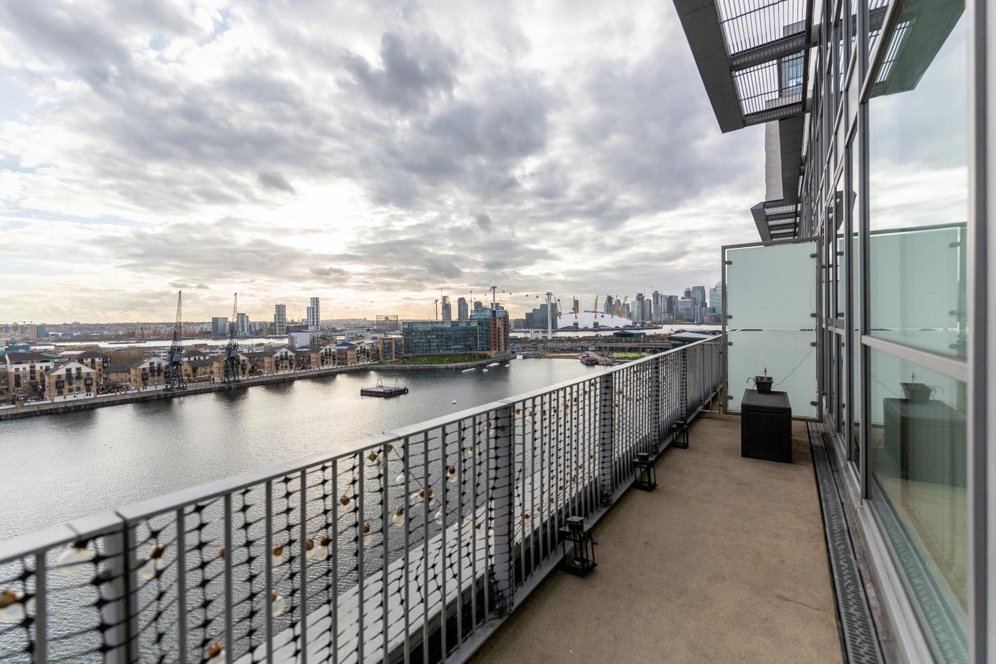 Premium By Excel * Londres