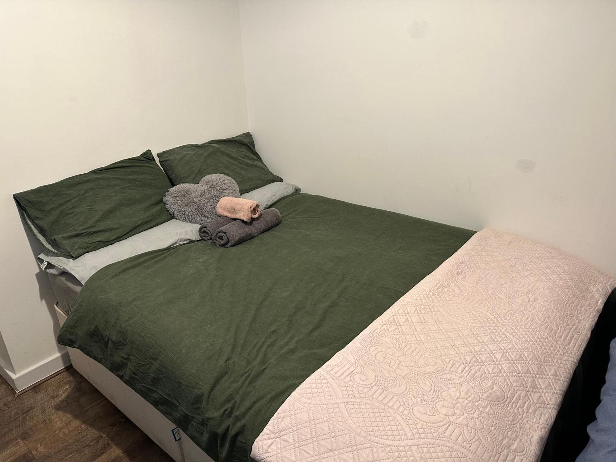 Wembley Area Serviced Apartments, 15mins To Central Apartamento *