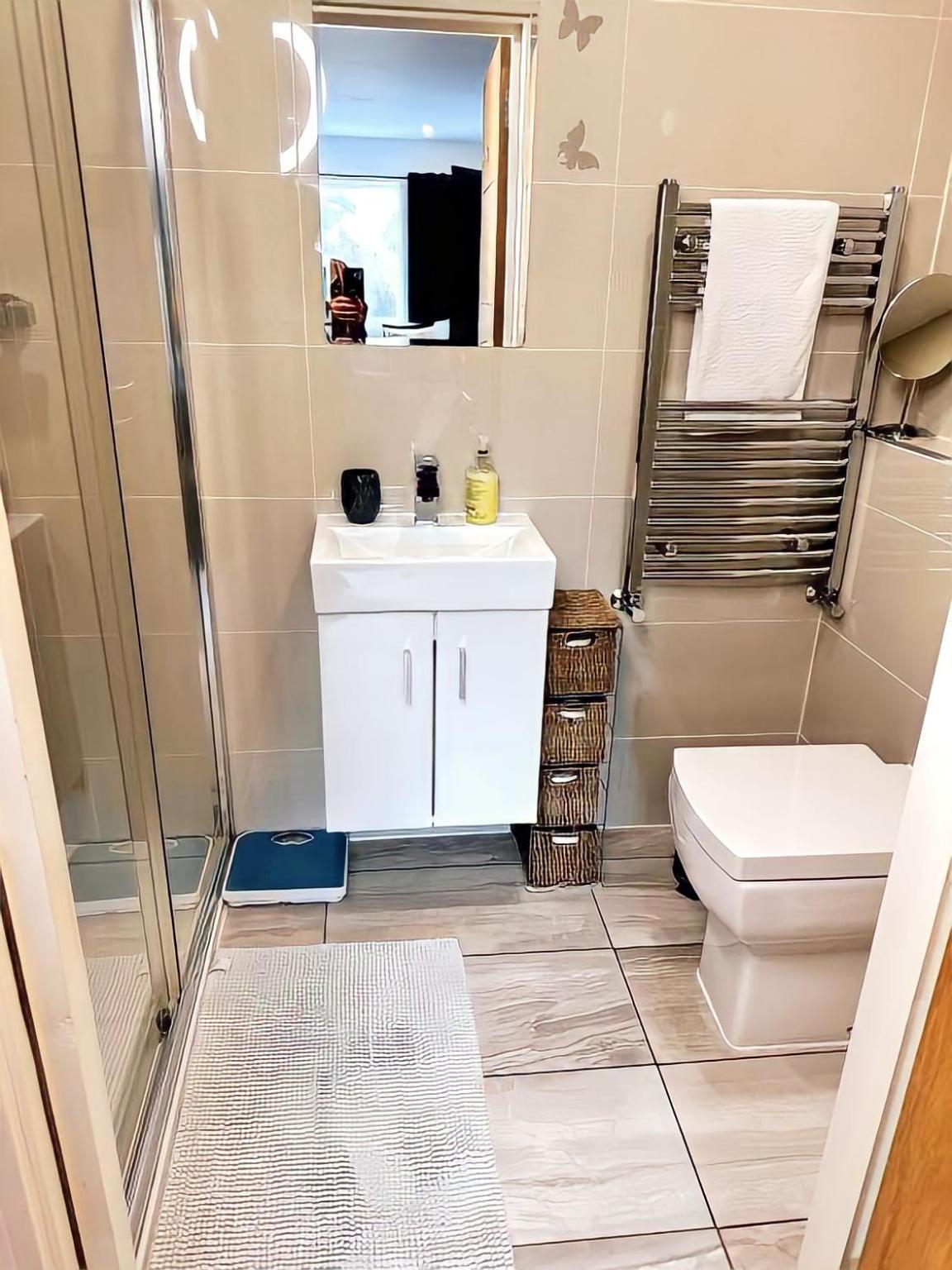Chanel Ensuite Double *