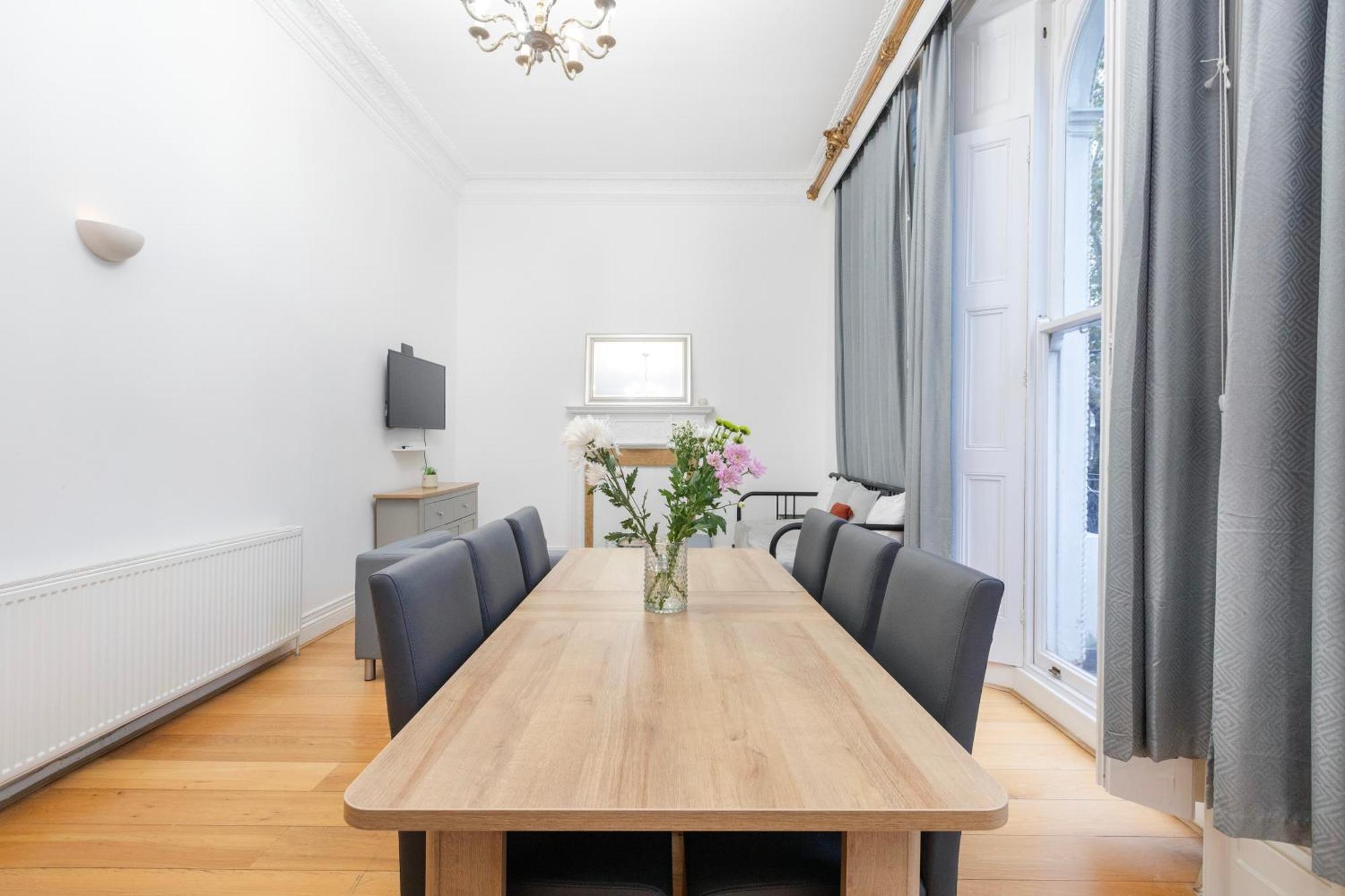 Harrods Flats Apartment