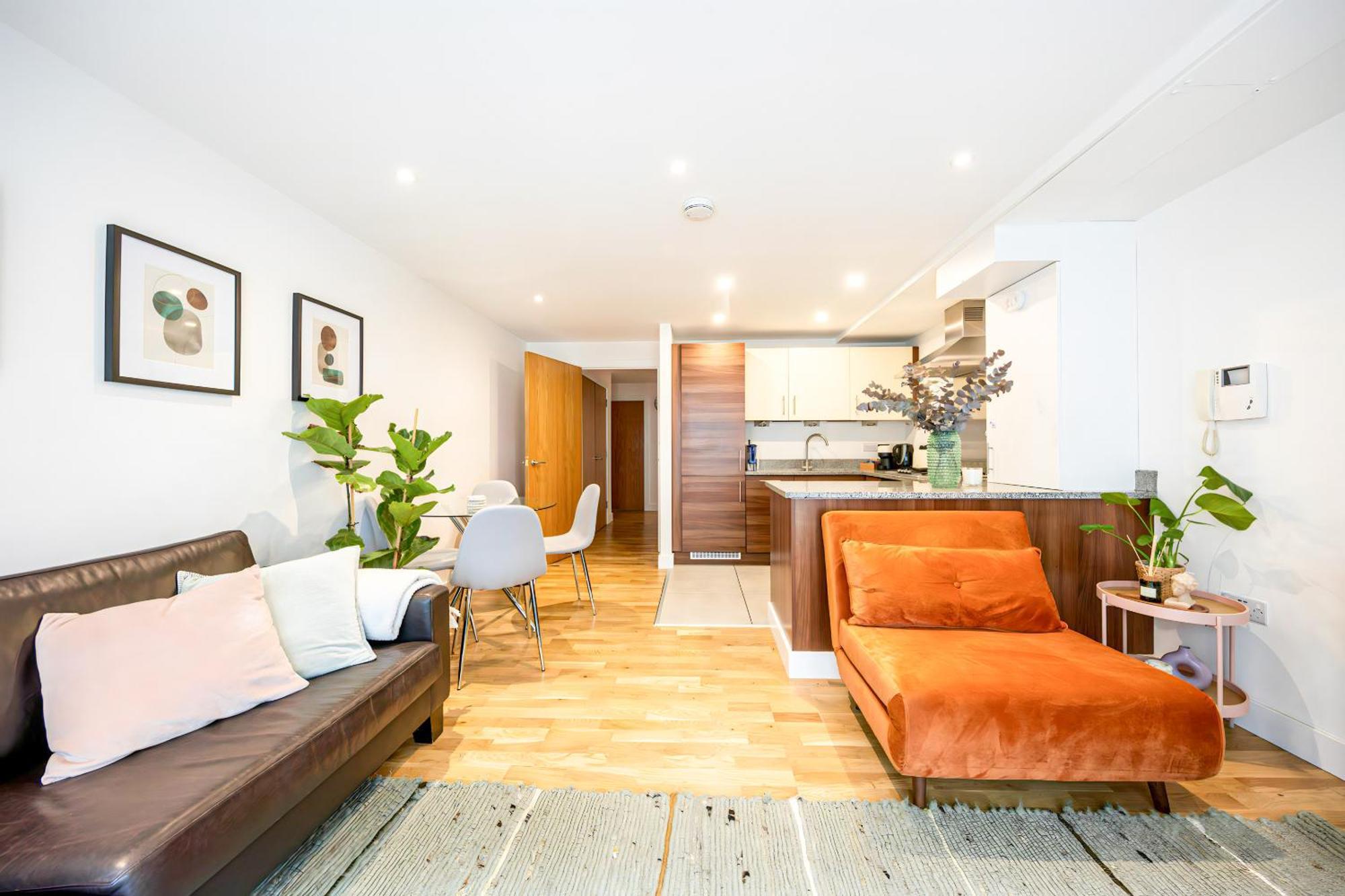 By Spitalfields & Liverpool Street Station Apartment *