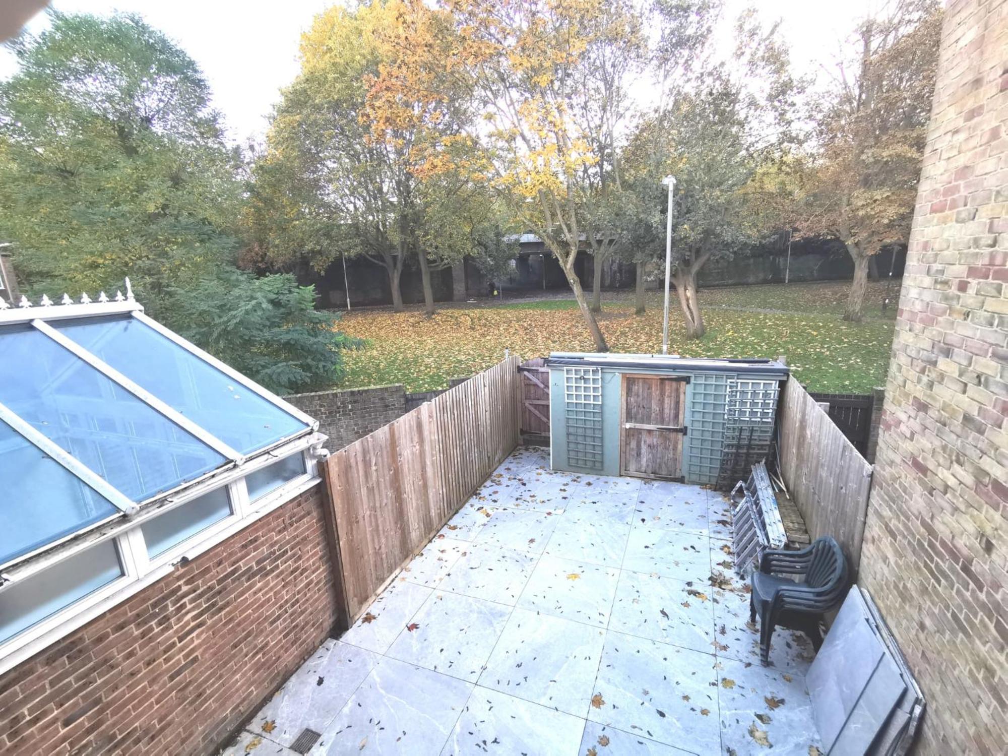 Free Parking - 4 Bed - 3 Bath - Sofa Bed - Digital Lock Entry * London