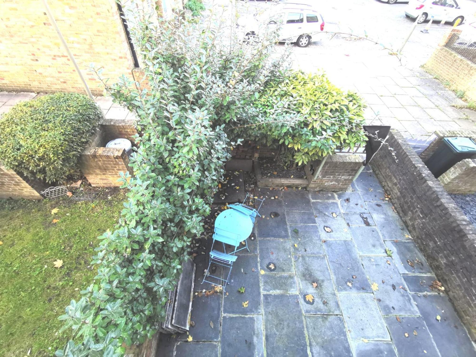 Holiday home Free Parking - 4 Bed - 3 Bath - Sofa Bed - Digital Lock Entry *