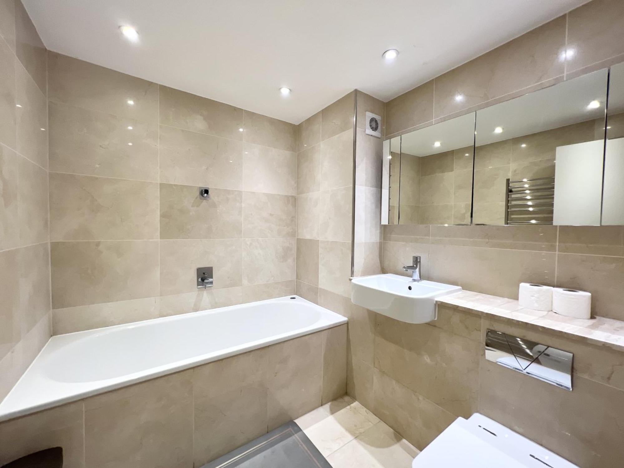 Vip Serviced Excellent Location Great Price * London