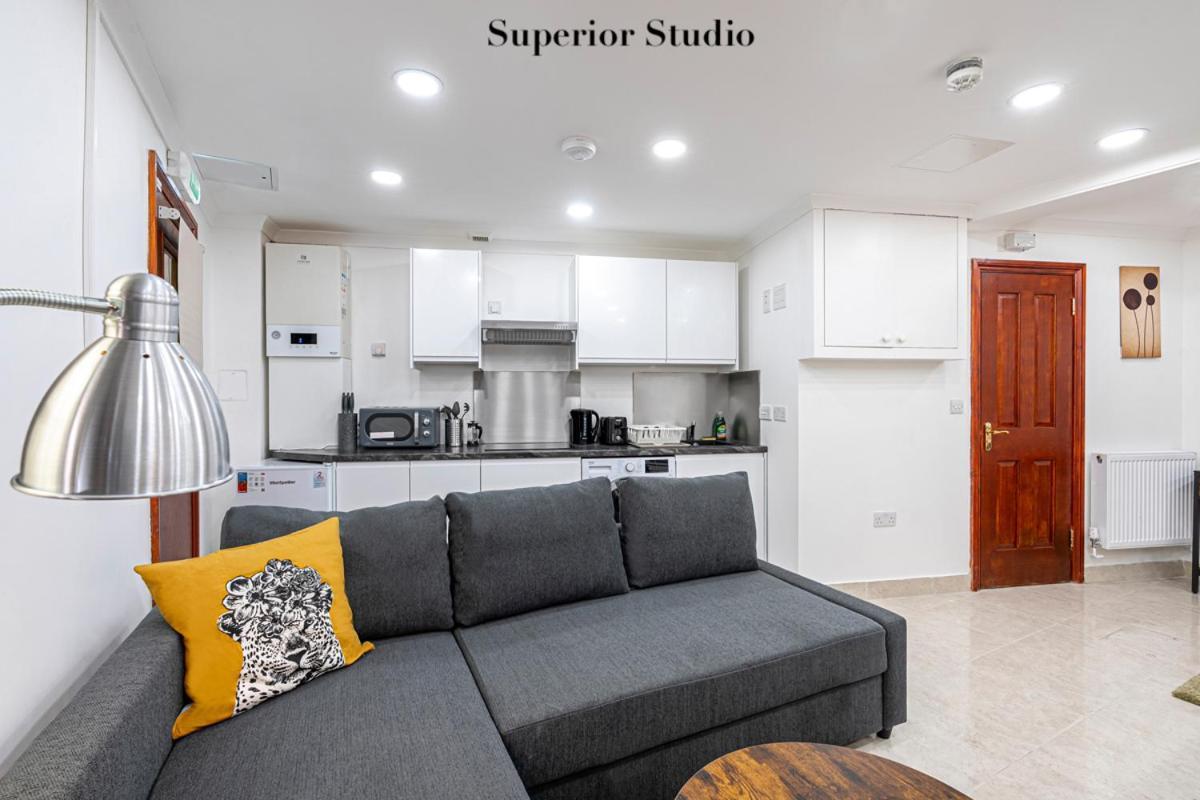 Stylish Kensington Apartment London
