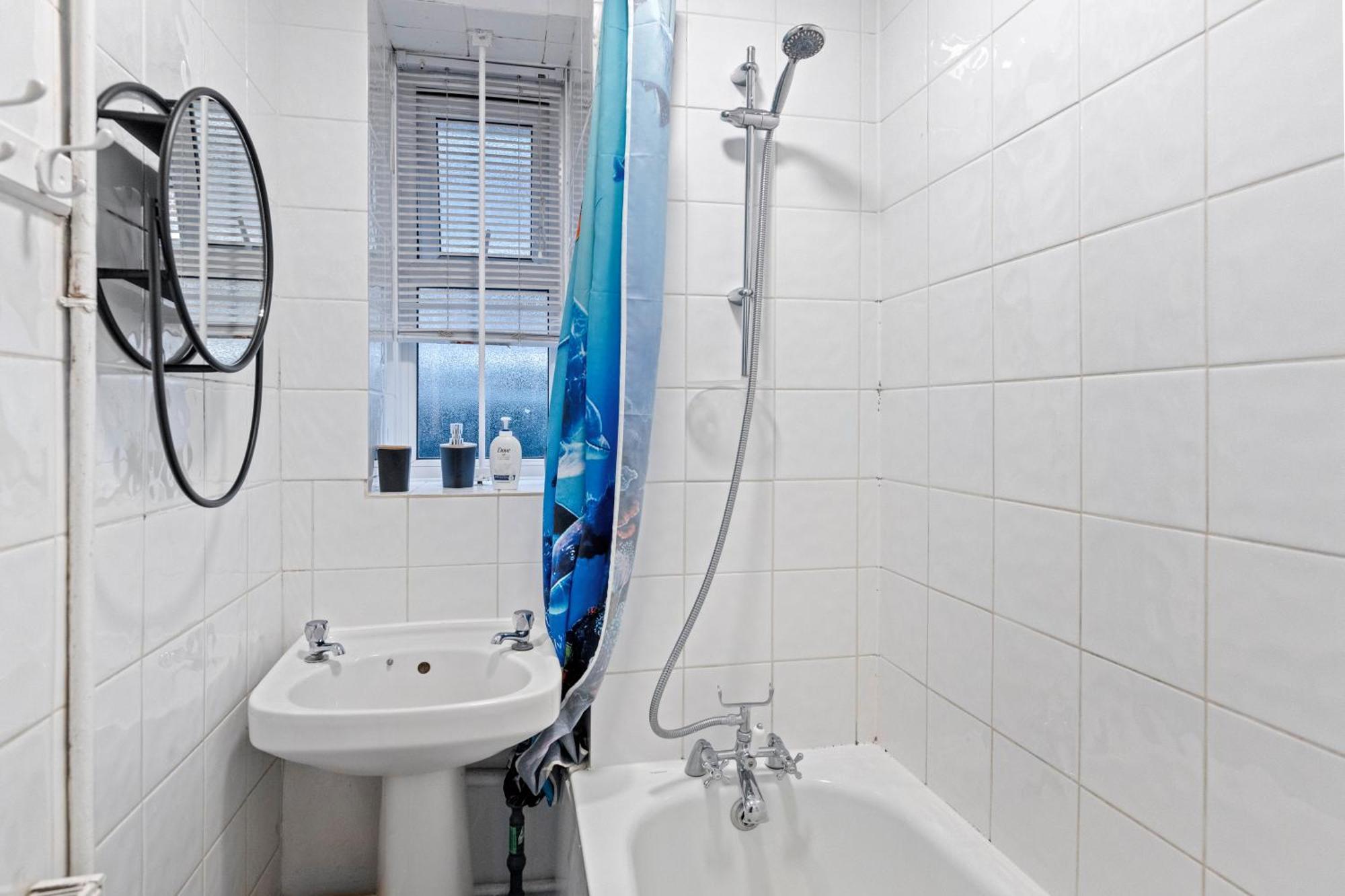 Apartamento 3 Bedroom Flat Near Finsbury Park, Manor House Station
