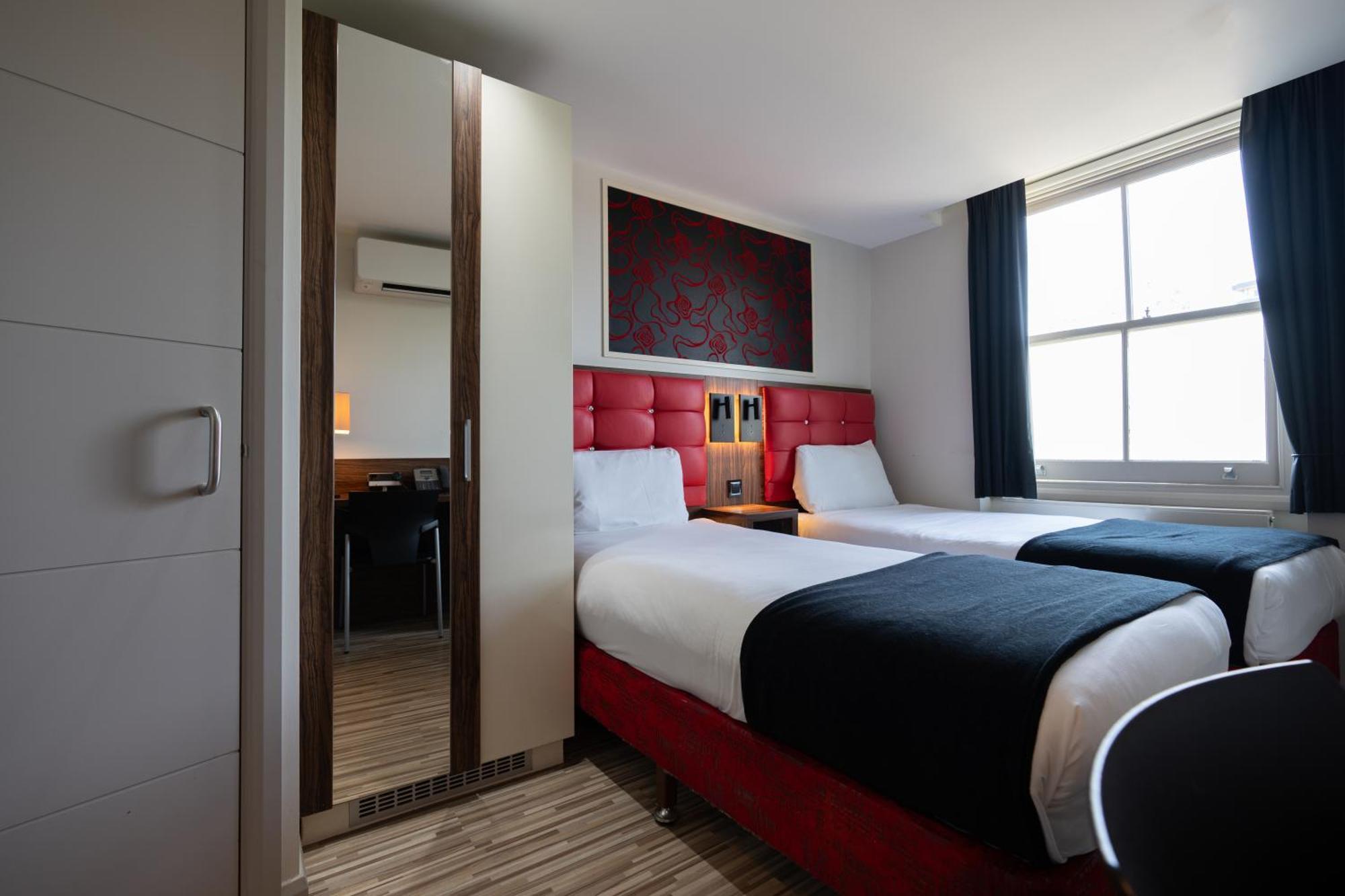 Hotel Simply & London
