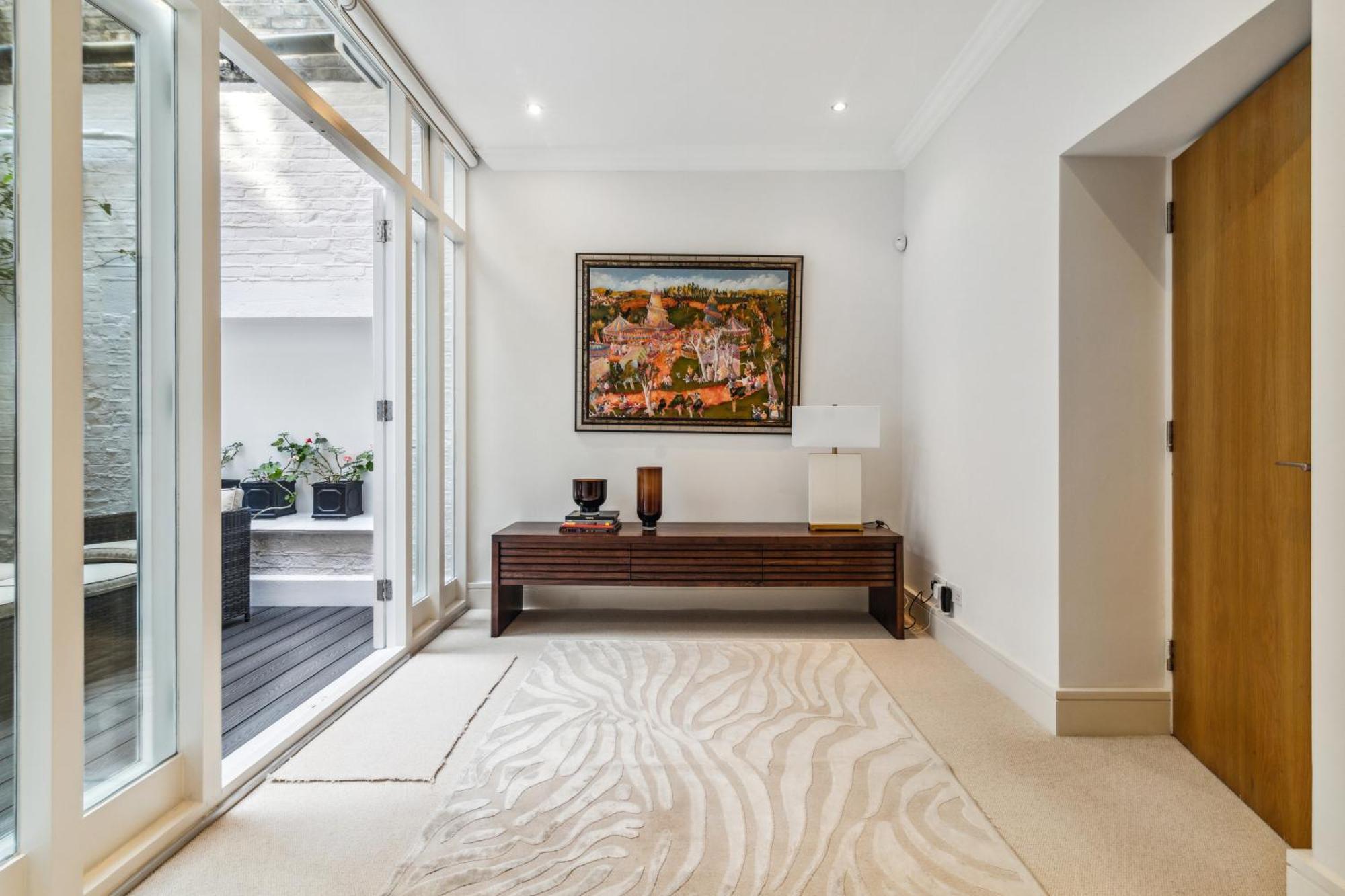 Maisonette Hyde Park Apartment