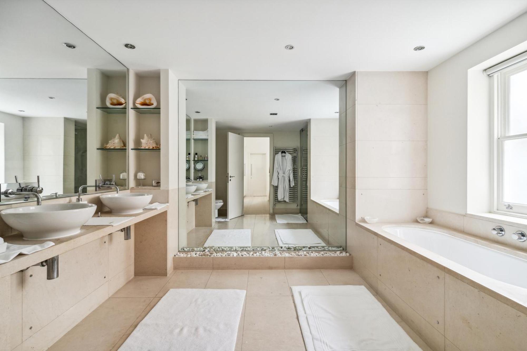 Maisonette Hyde Park Apartment