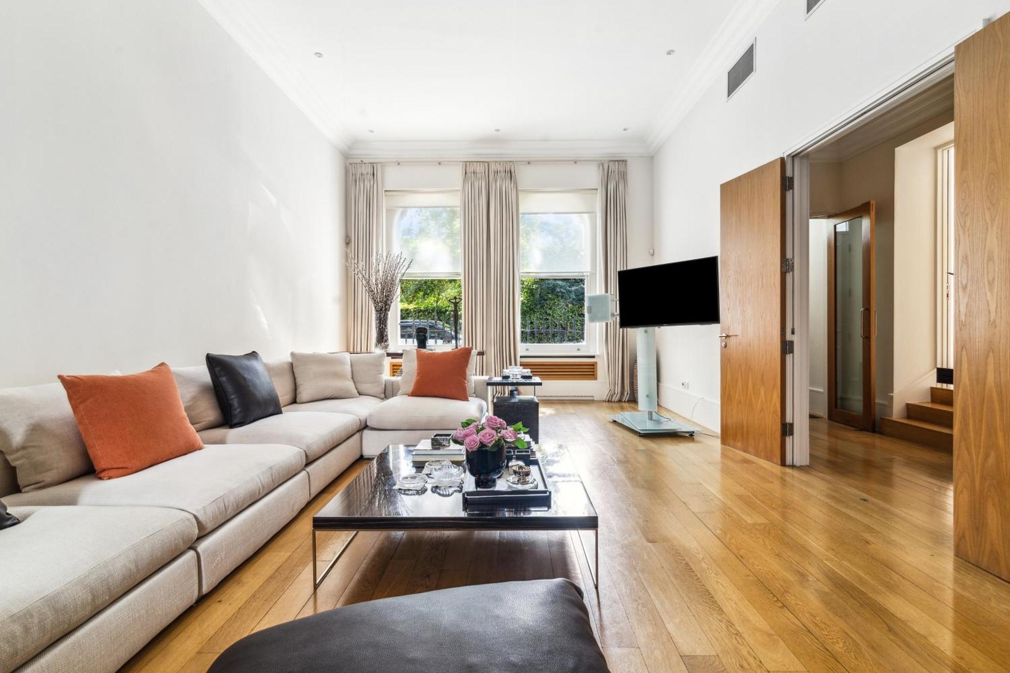 Apartment Maisonette Hyde Park London