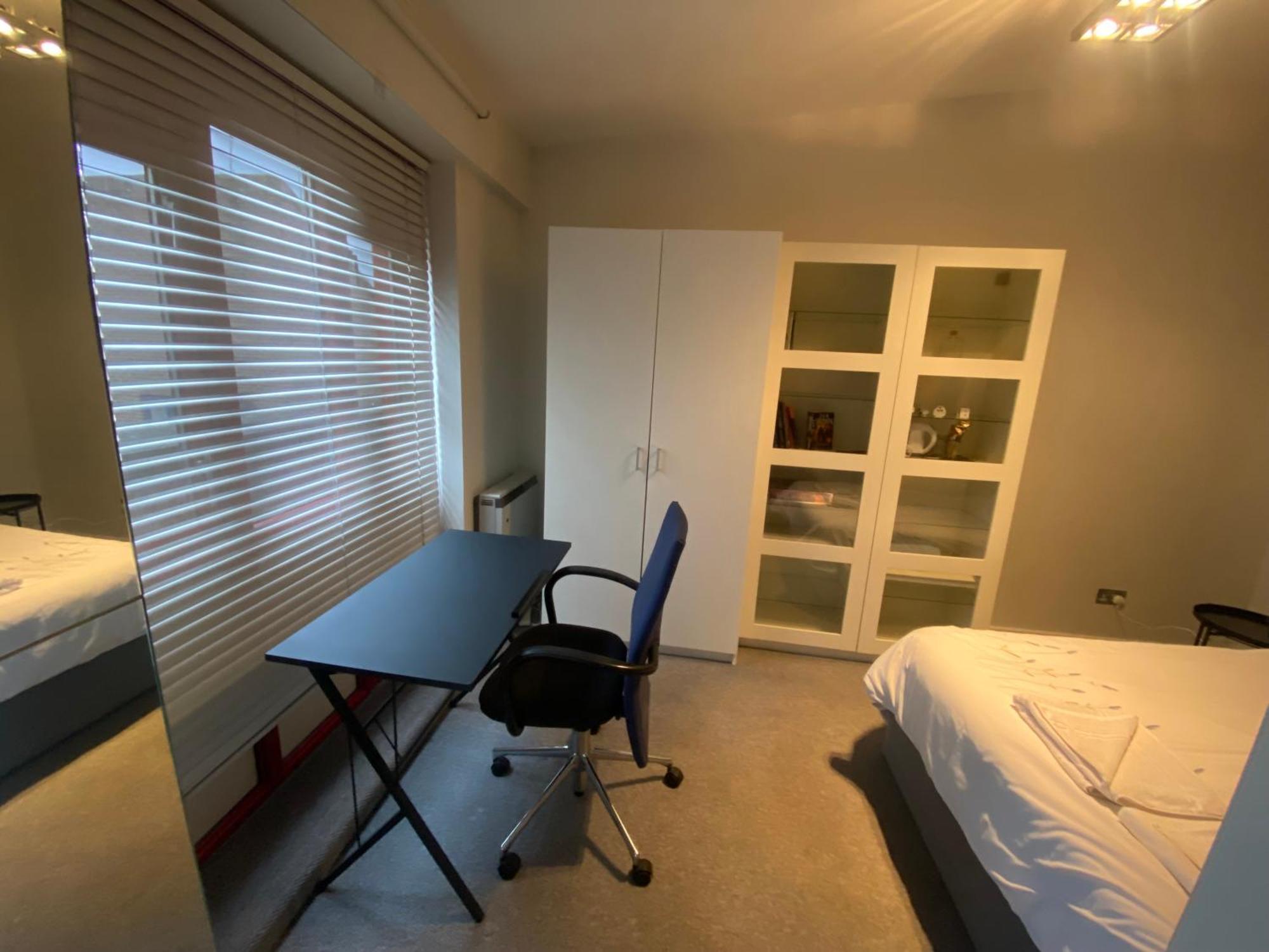 Lovely Bright Double Room-private Bathroom Homestay *