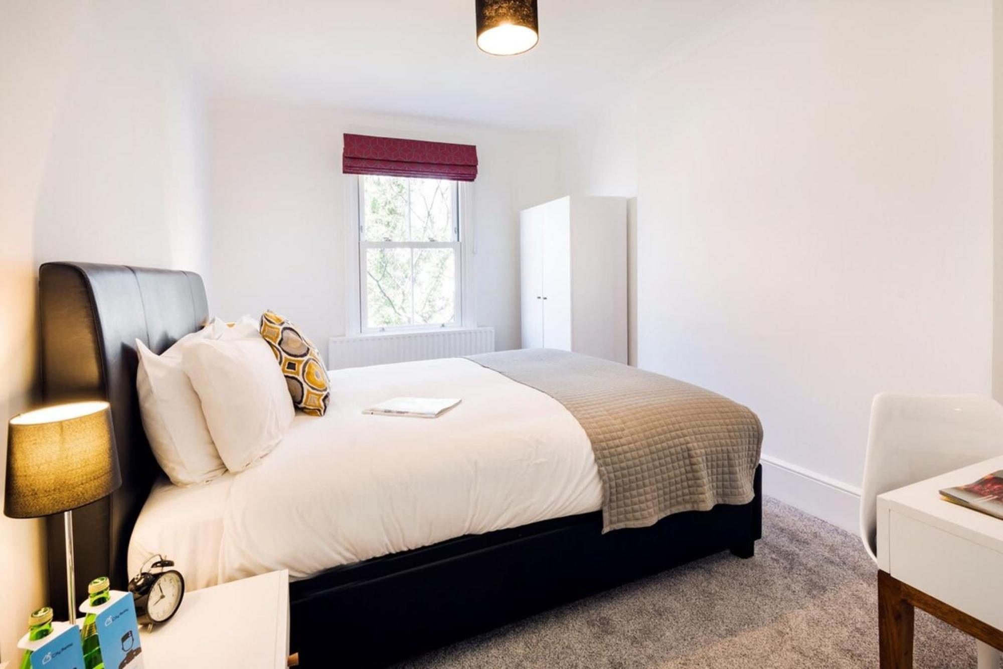 Apartment Bright And Modern Earls Court Gem London