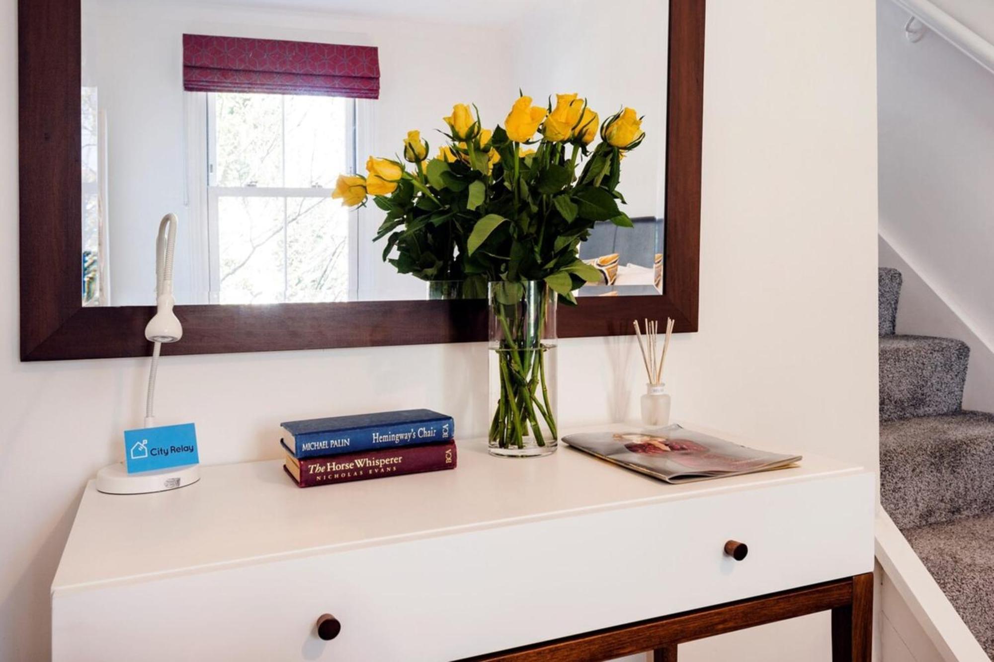 Bright And Modern Earls Court Gem Apartment *