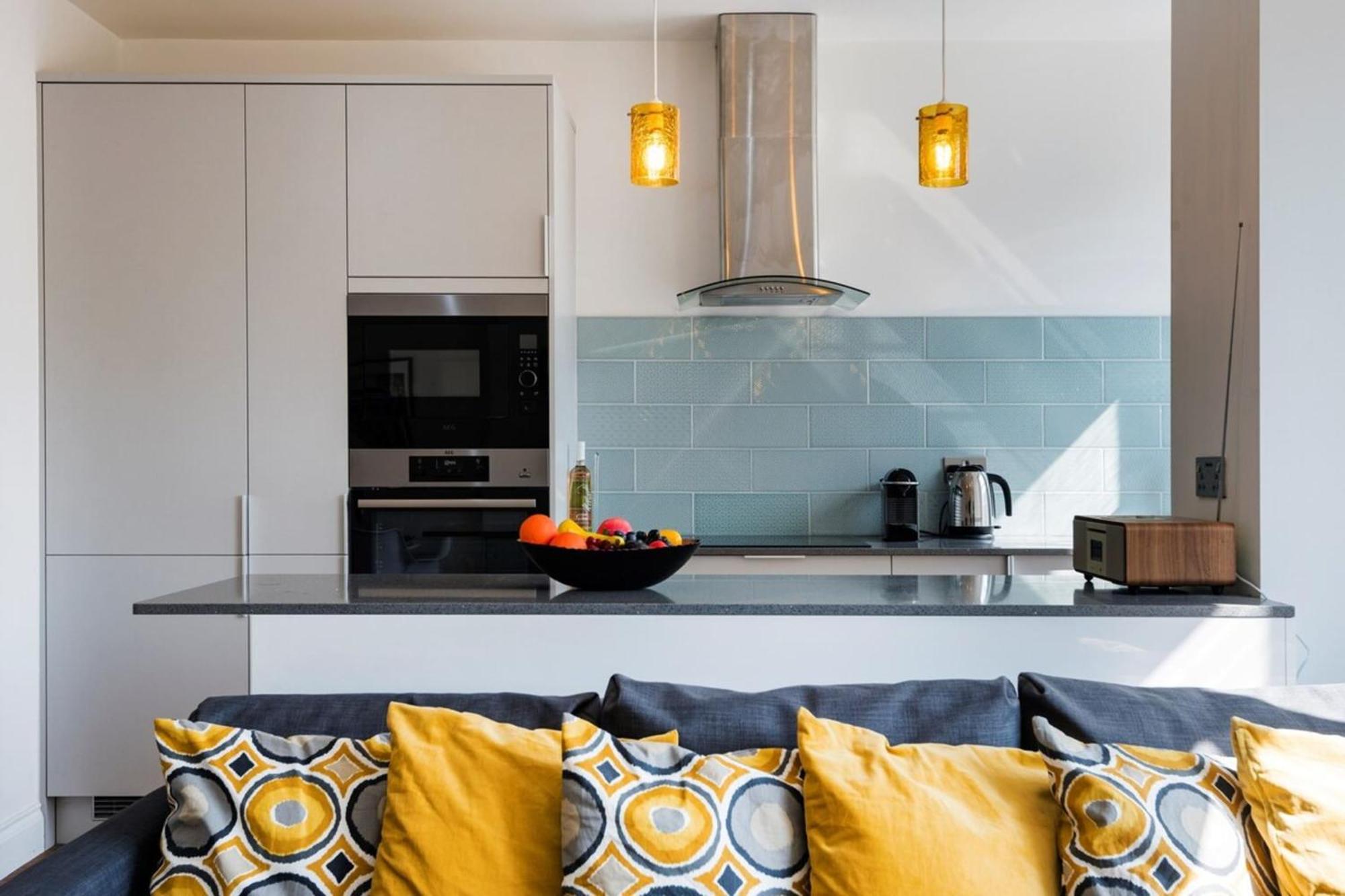 Bright And Modern Earls Court Gem * London