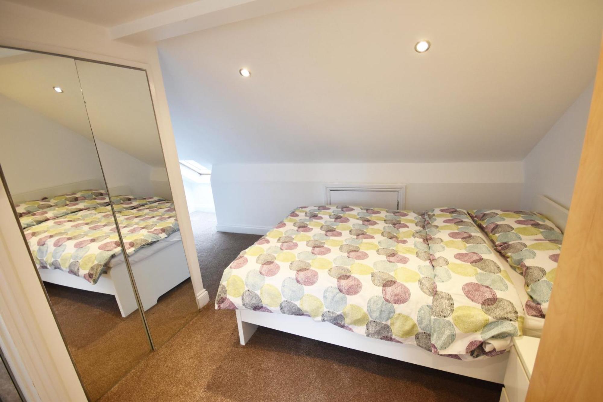 Beautiful Spacious In Waltham Forest East Apartment