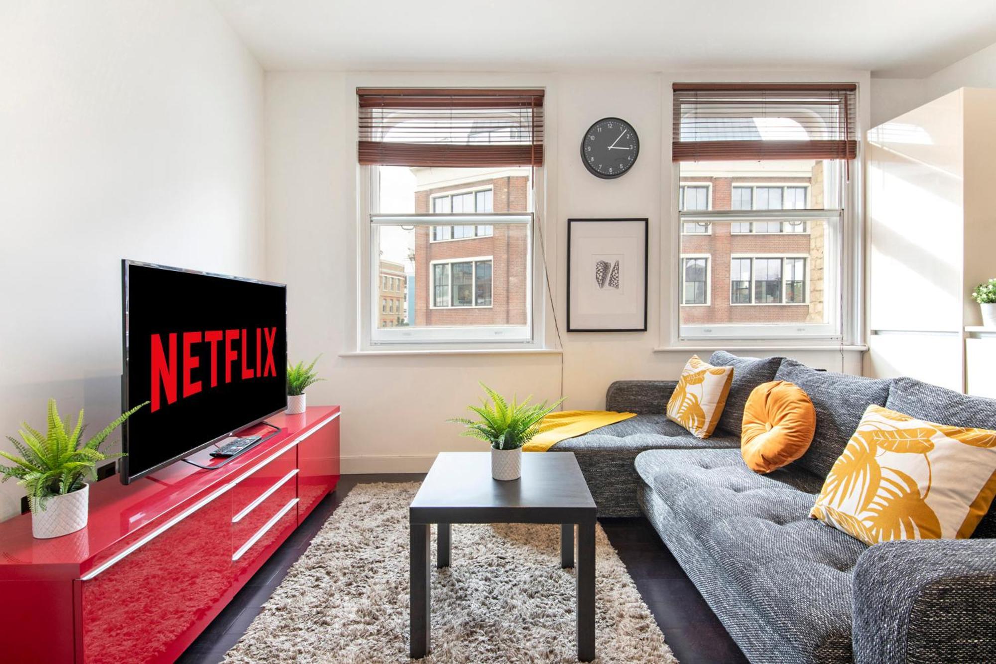 Luxury - Farringdon * London