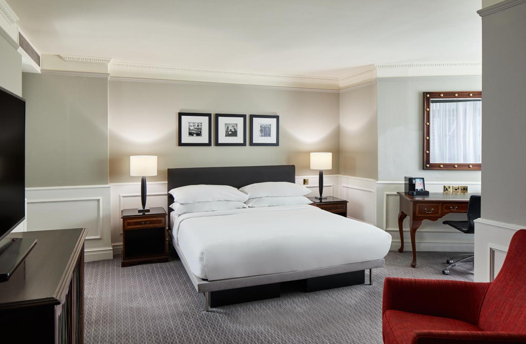 The Dilly Hotel 5*