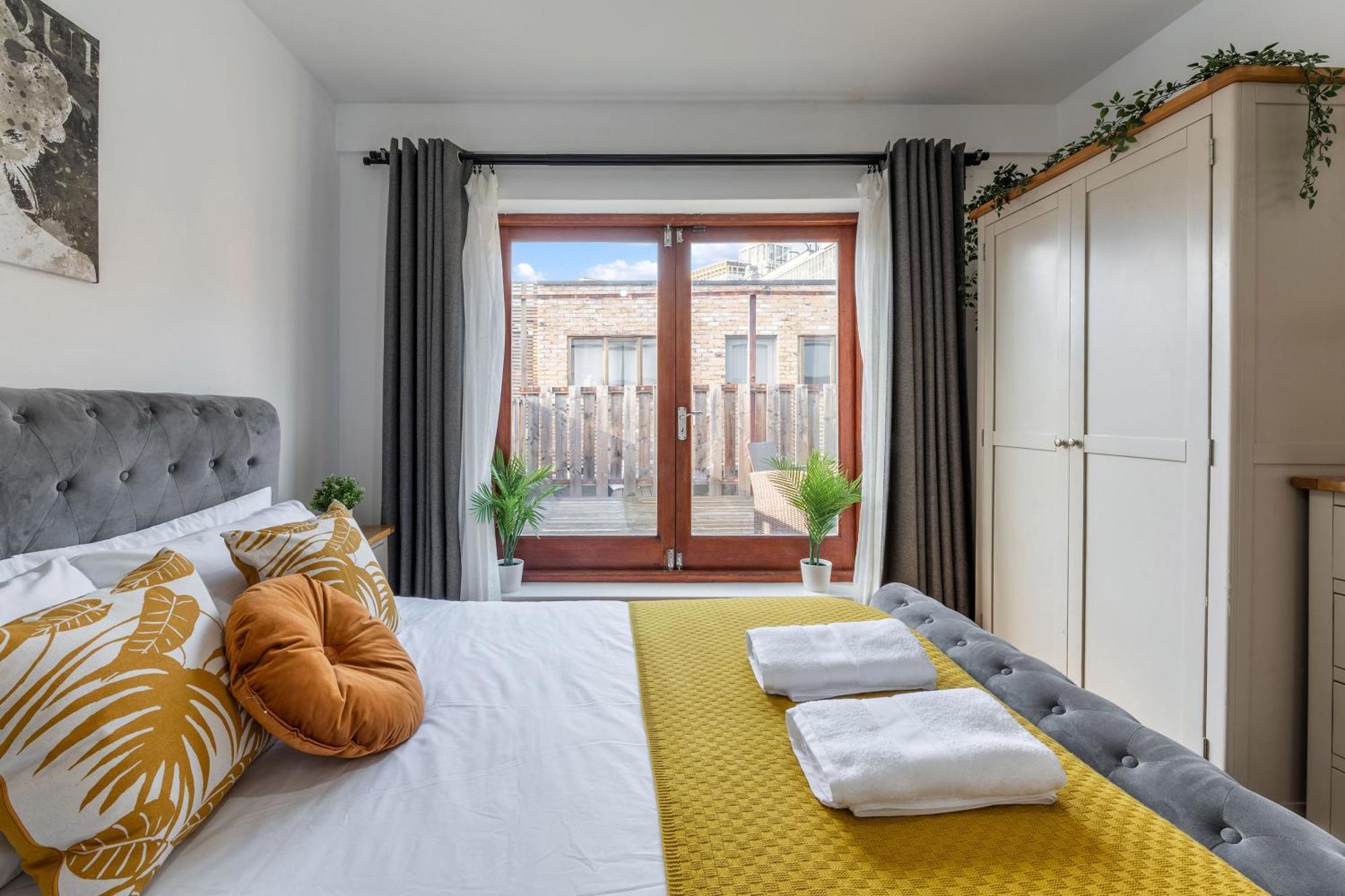 Waterloo With Large Private Terrace - View Of The Eye - 1 Bedroom 1 Bath Londres