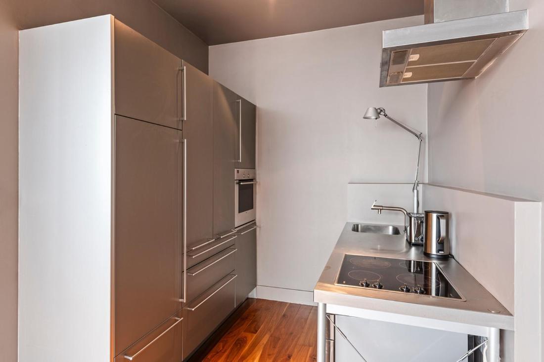 Modern Spacious In Islington Apartment London