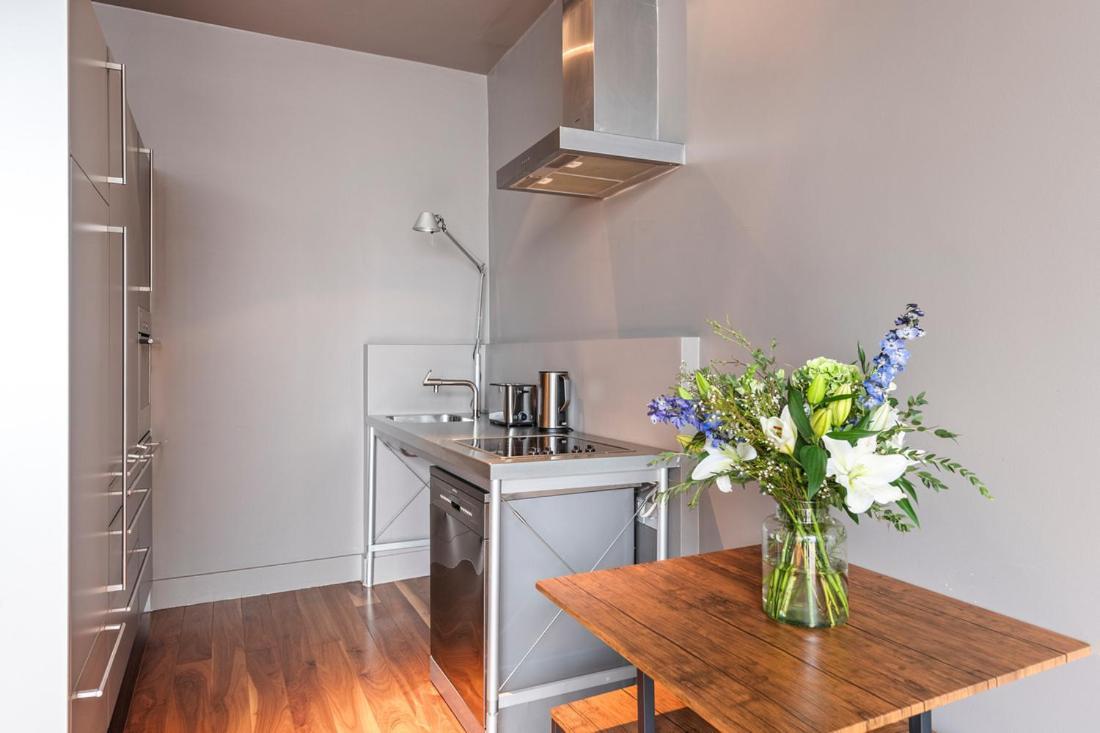 Modern Spacious In Islington Apartment London