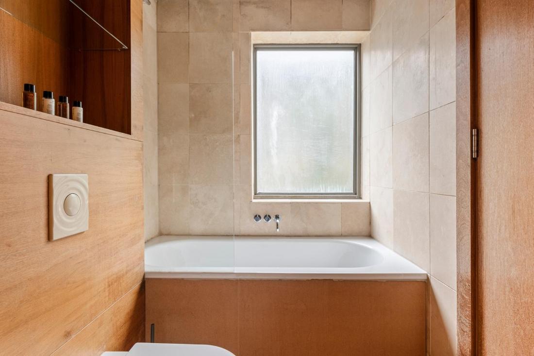 Modern Spacious In Islington * London