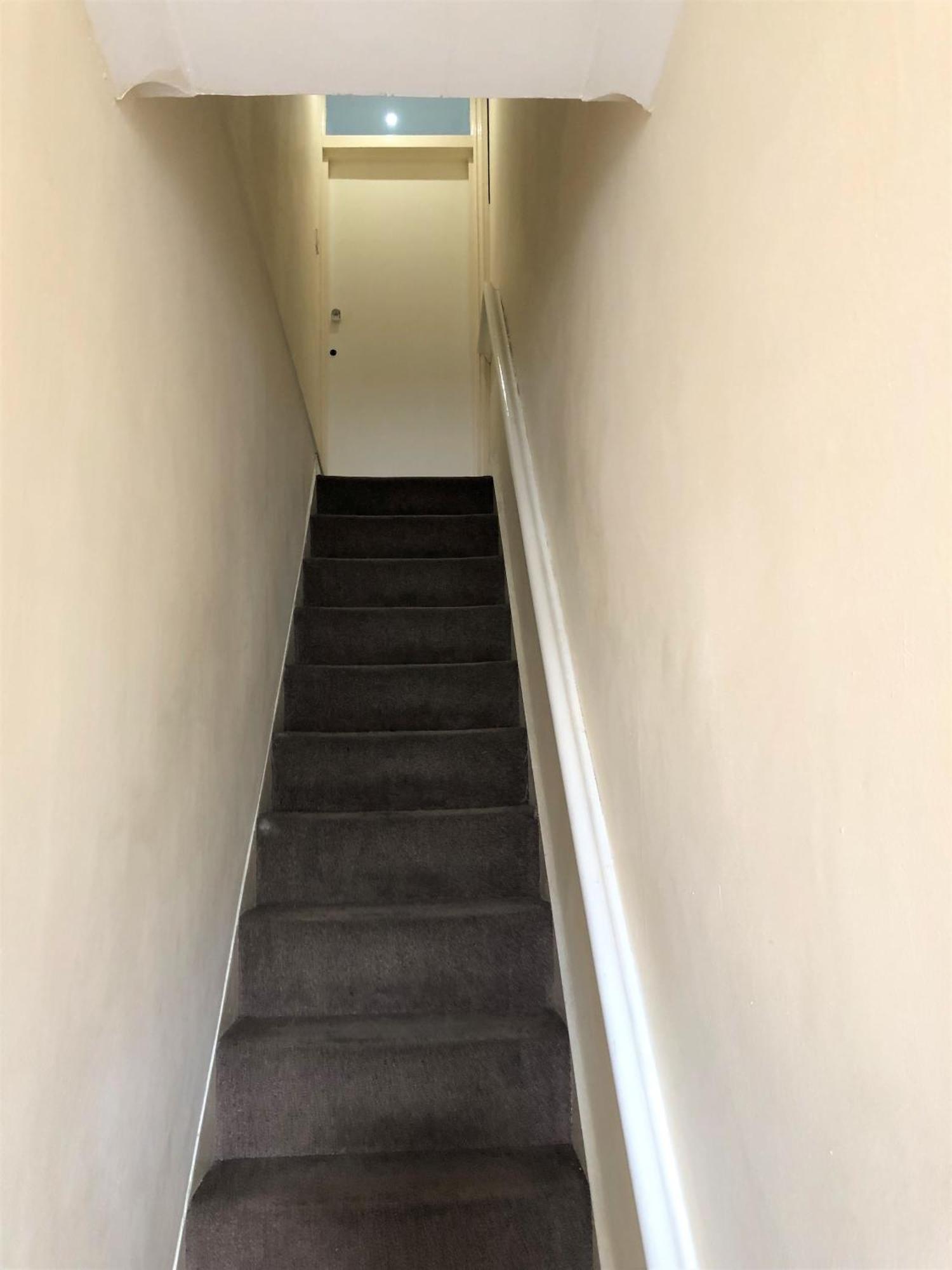 Apartment Spacious West 2 Bedroom London