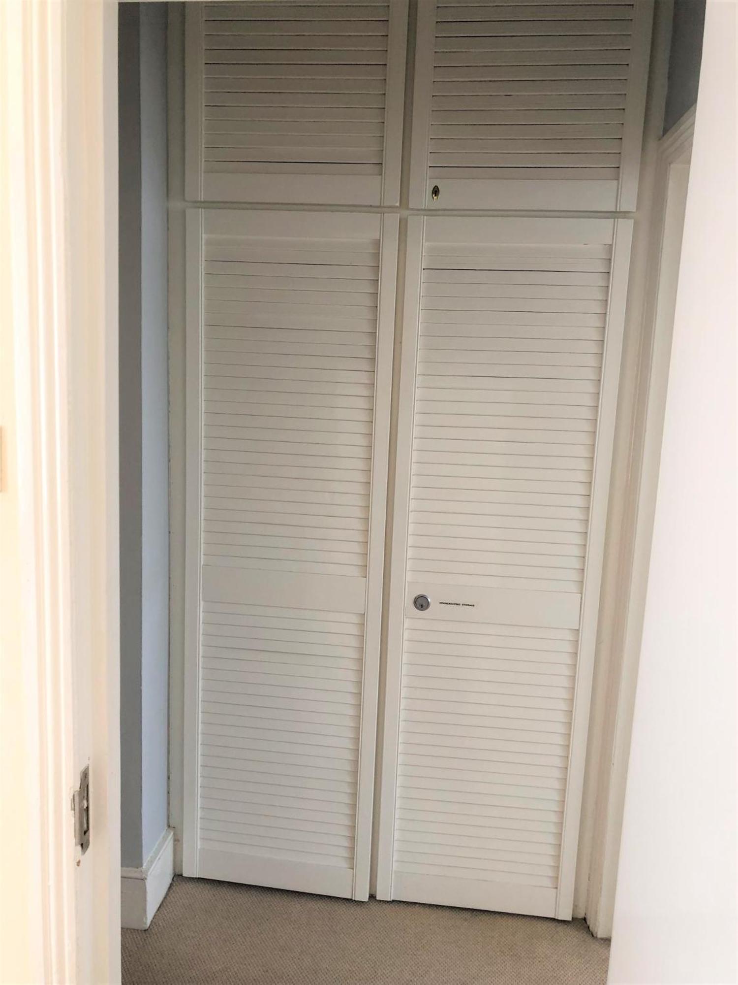 Apartment Spacious West 2 Bedroom London