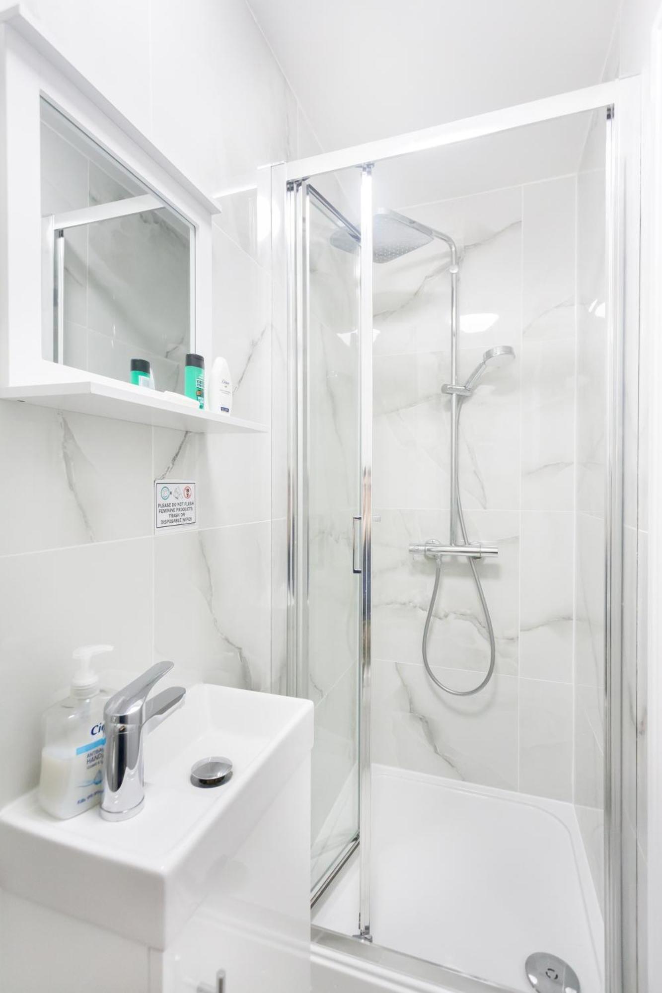 Camden House - Next To Camden Market And Station - Center Guest house London