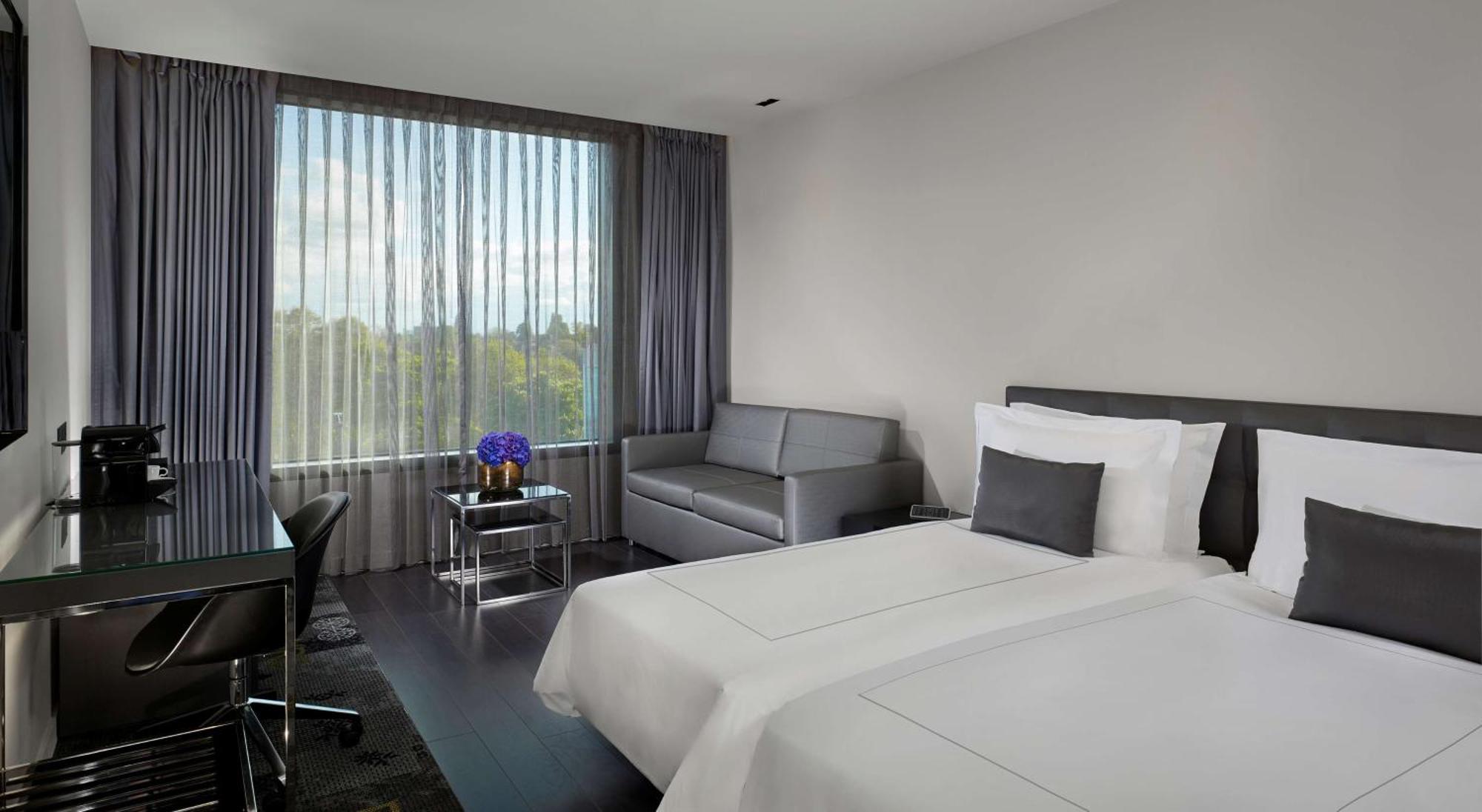Park Plaza London, Park Royal 4*