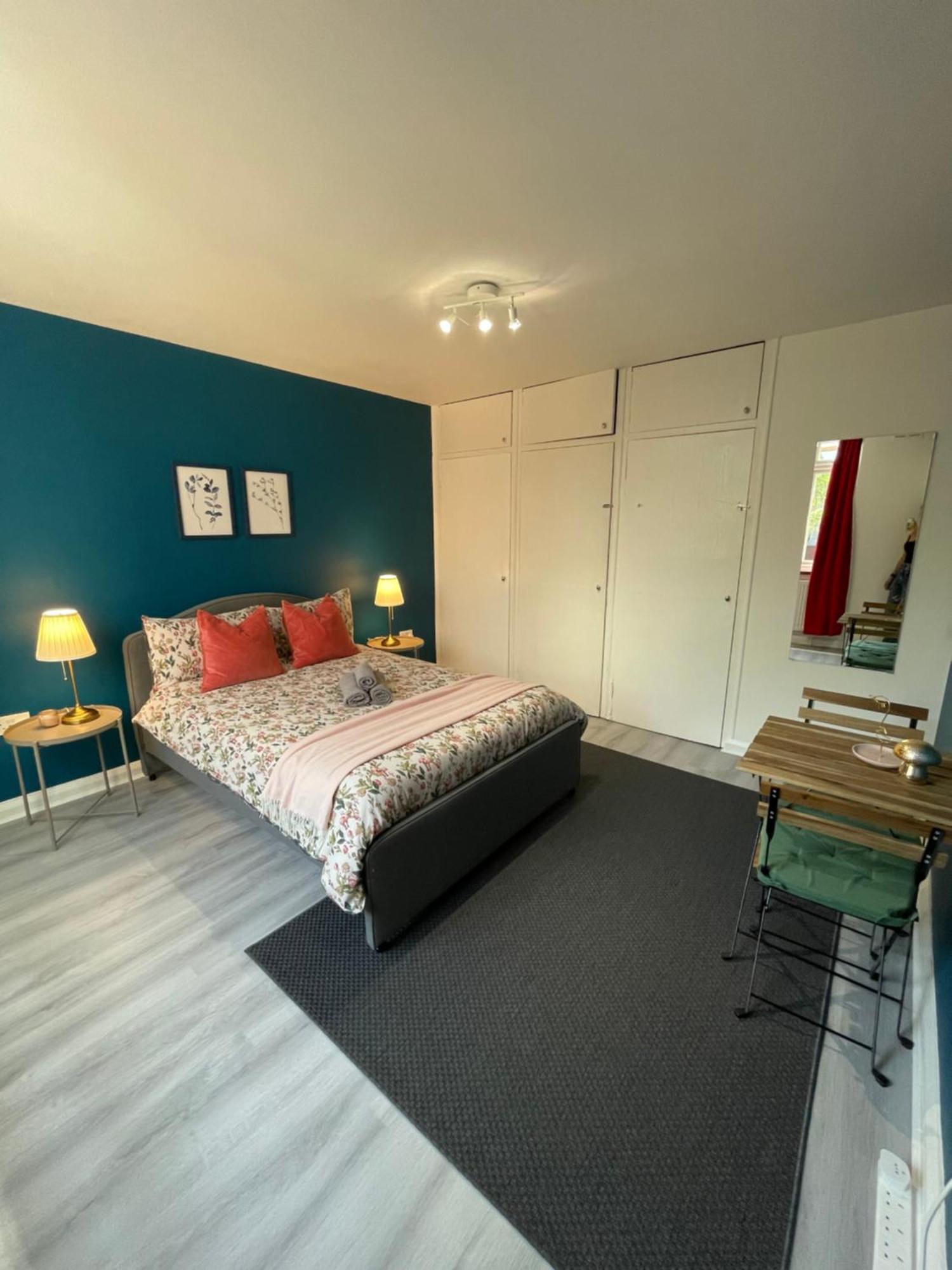 Privatunterkunft Willesden London