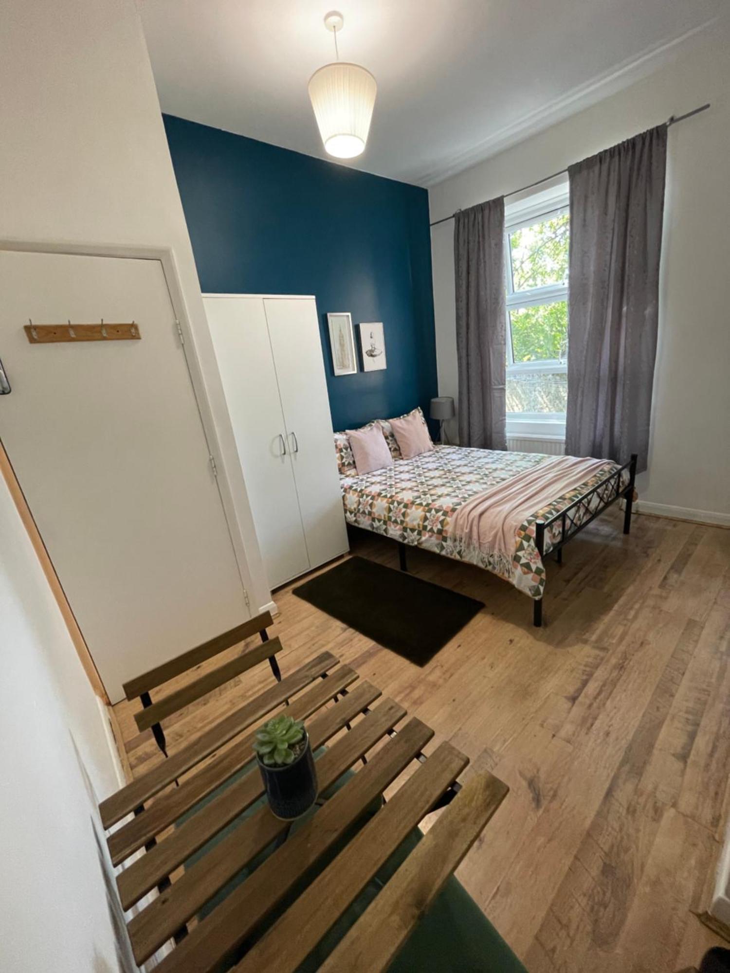 Homestay Contemporary Private Near Central *